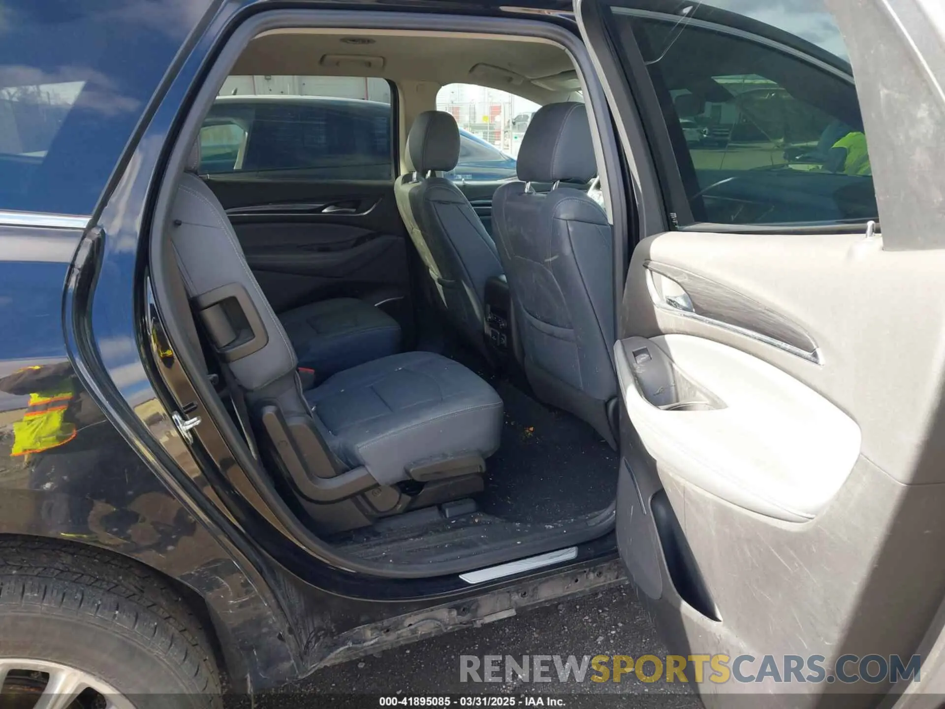8 Фотография поврежденного автомобиля 5GAEVAKW2MJ142057 BUICK ENCLAVE 2021