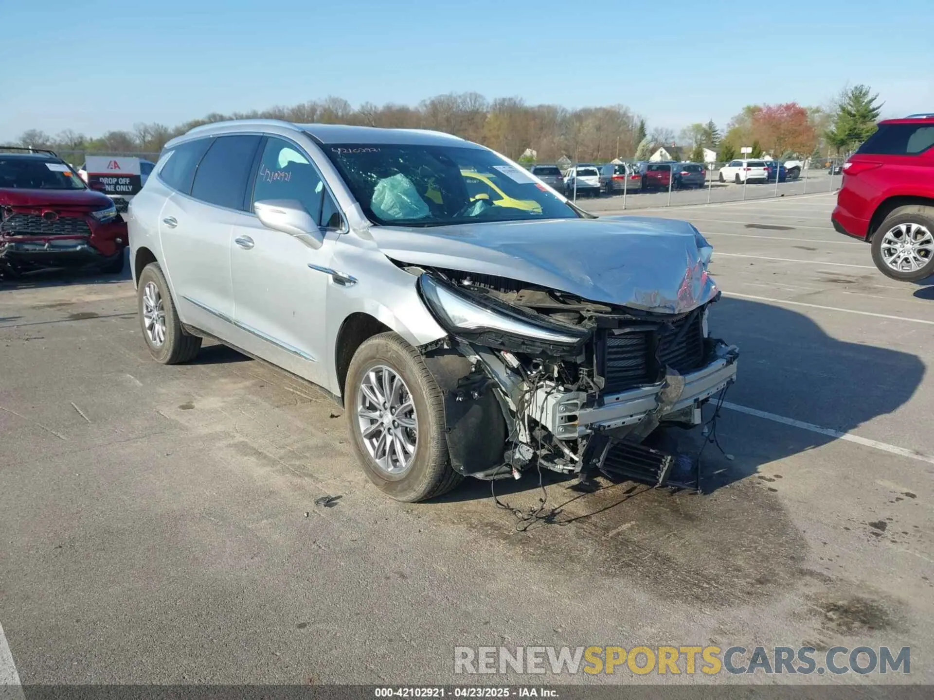 1 Photograph of a damaged car 5GAERBKW4NJ151970 BUICK ENCLAVE 2022