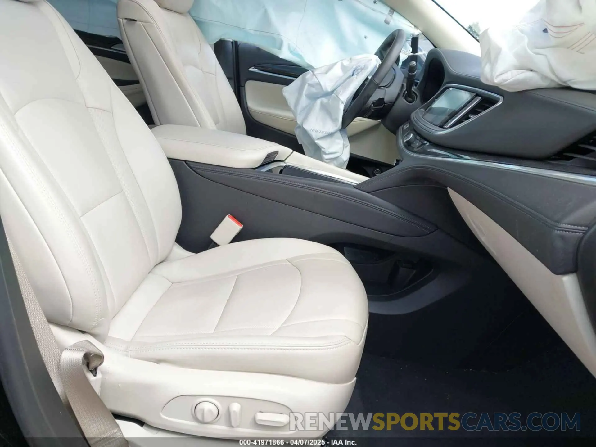 5 Photograph of a damaged car 5GAEVAKW5NJ136447 BUICK ENCLAVE 2022