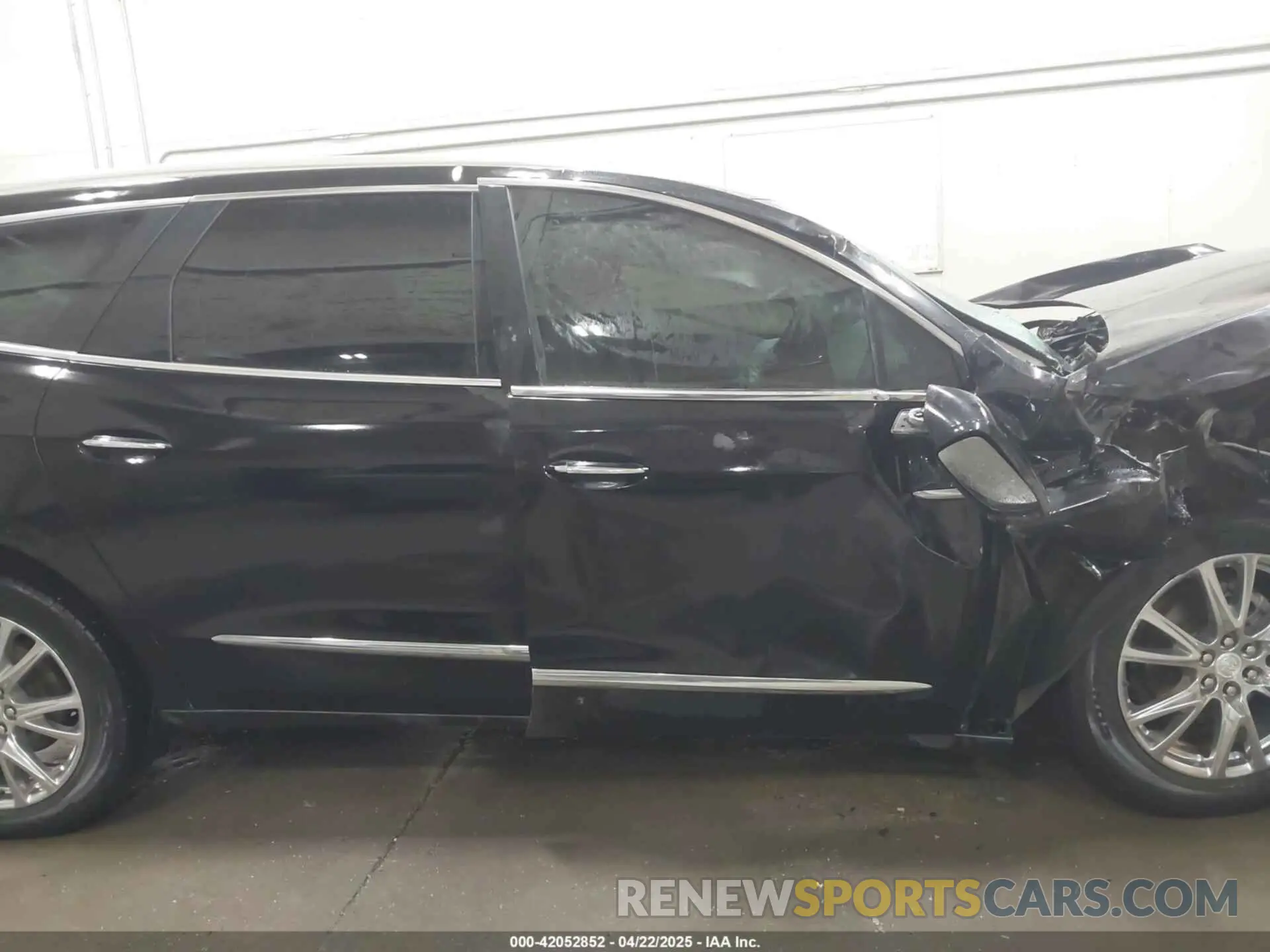 13 Фотография поврежденного автомобиля 5GAEVBKW5NJ148572 BUICK ENCLAVE 2022