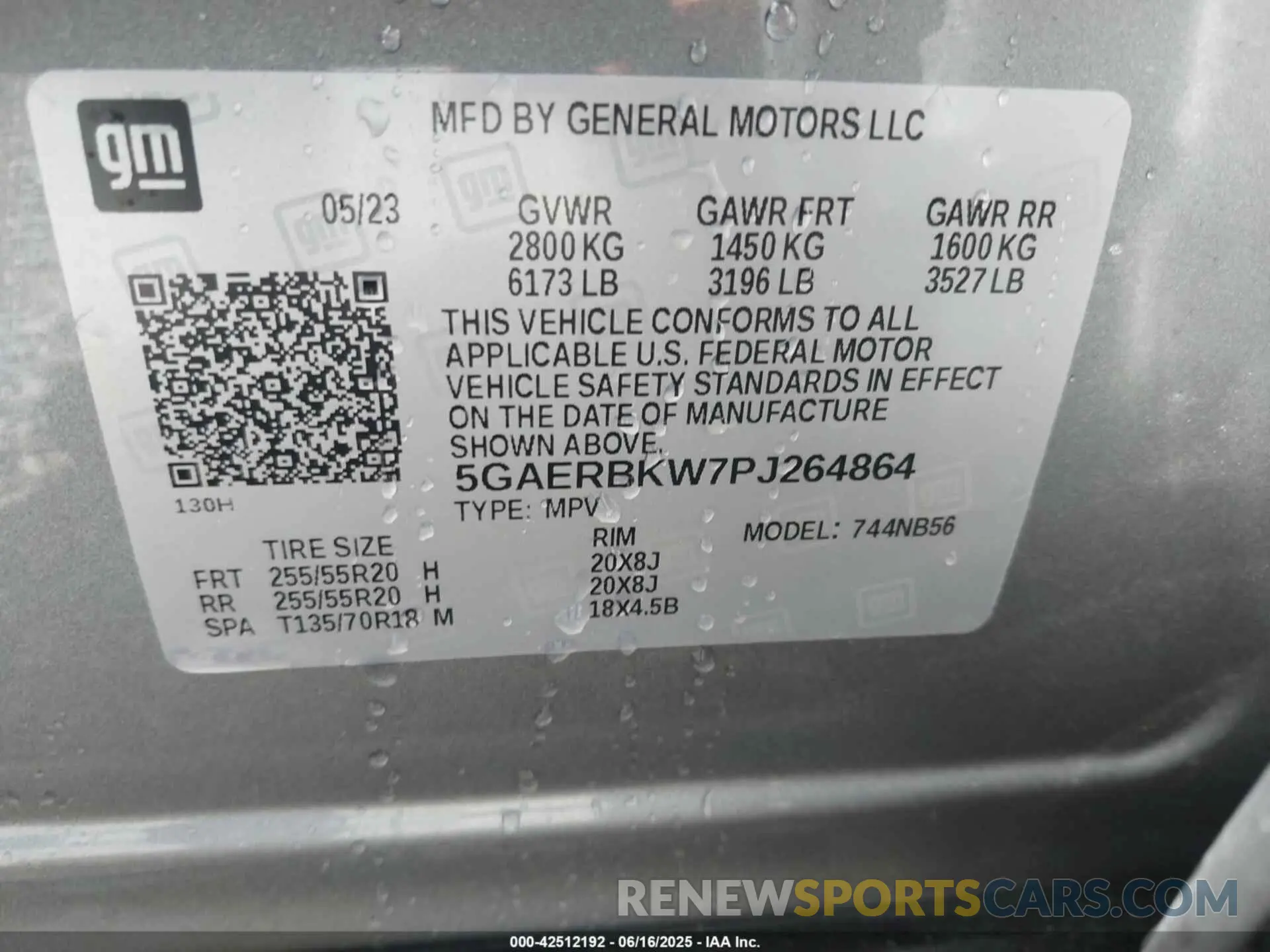 9 Photograph of a damaged car 5GAERBKW7PJ264864 BUICK ENCLAVE 2023