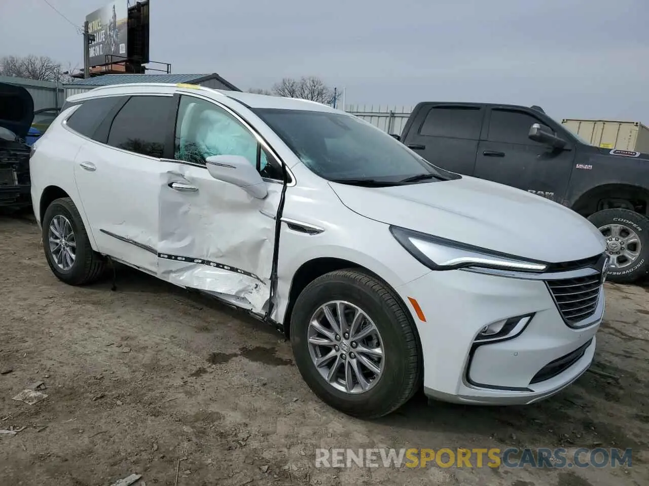 4 Photograph of a damaged car 5GAERBKWXRJ135617 BUICK ENCLAVE 2024