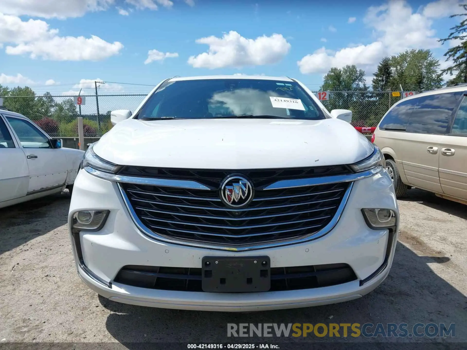 12 Фотография поврежденного автомобиля 5GAEVBKW0RJ127425 BUICK ENCLAVE 2024