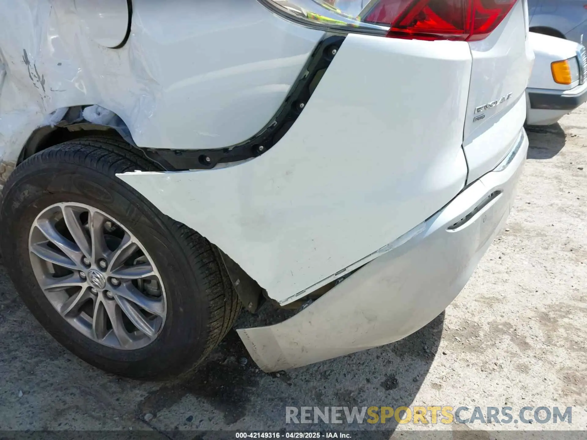 19 Фотография поврежденного автомобиля 5GAEVBKW0RJ127425 BUICK ENCLAVE 2024