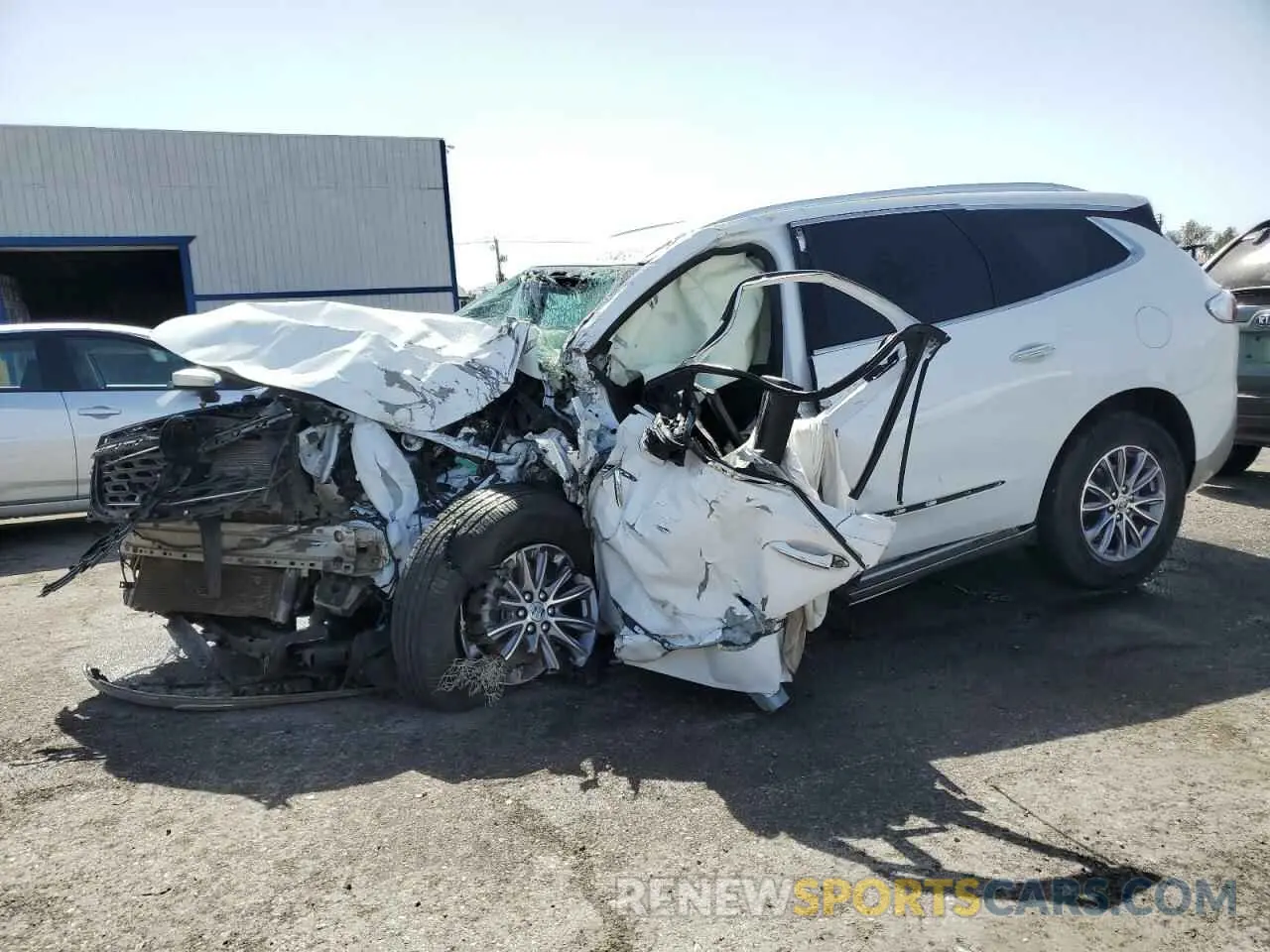 1 Фотография поврежденного автомобиля 5GAEVBKW1RJ124128 BUICK ENCLAVE 2024