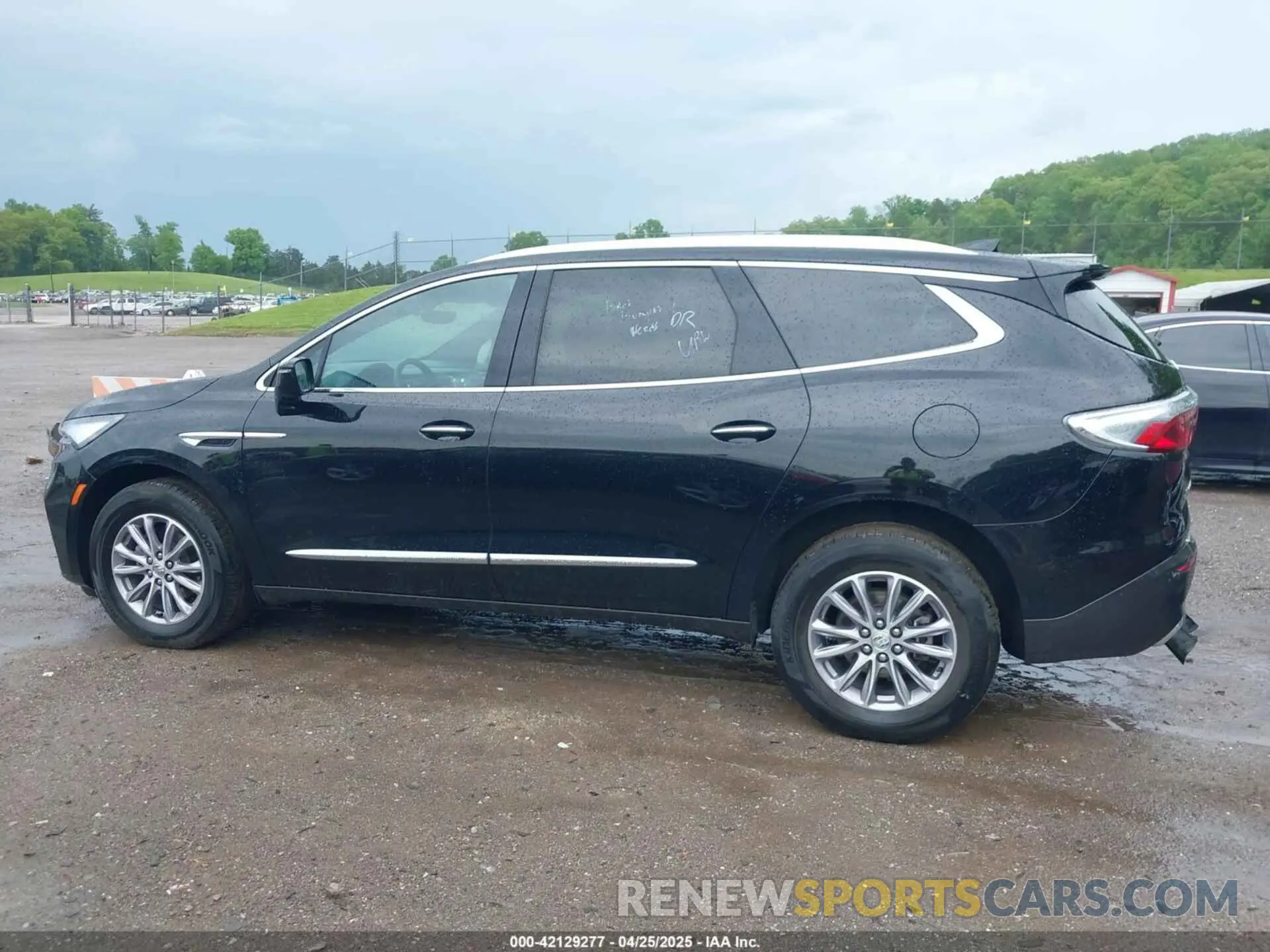 14 Photograph of a damaged car 5GAEVBKW4RJ125368 BUICK ENCLAVE 2024