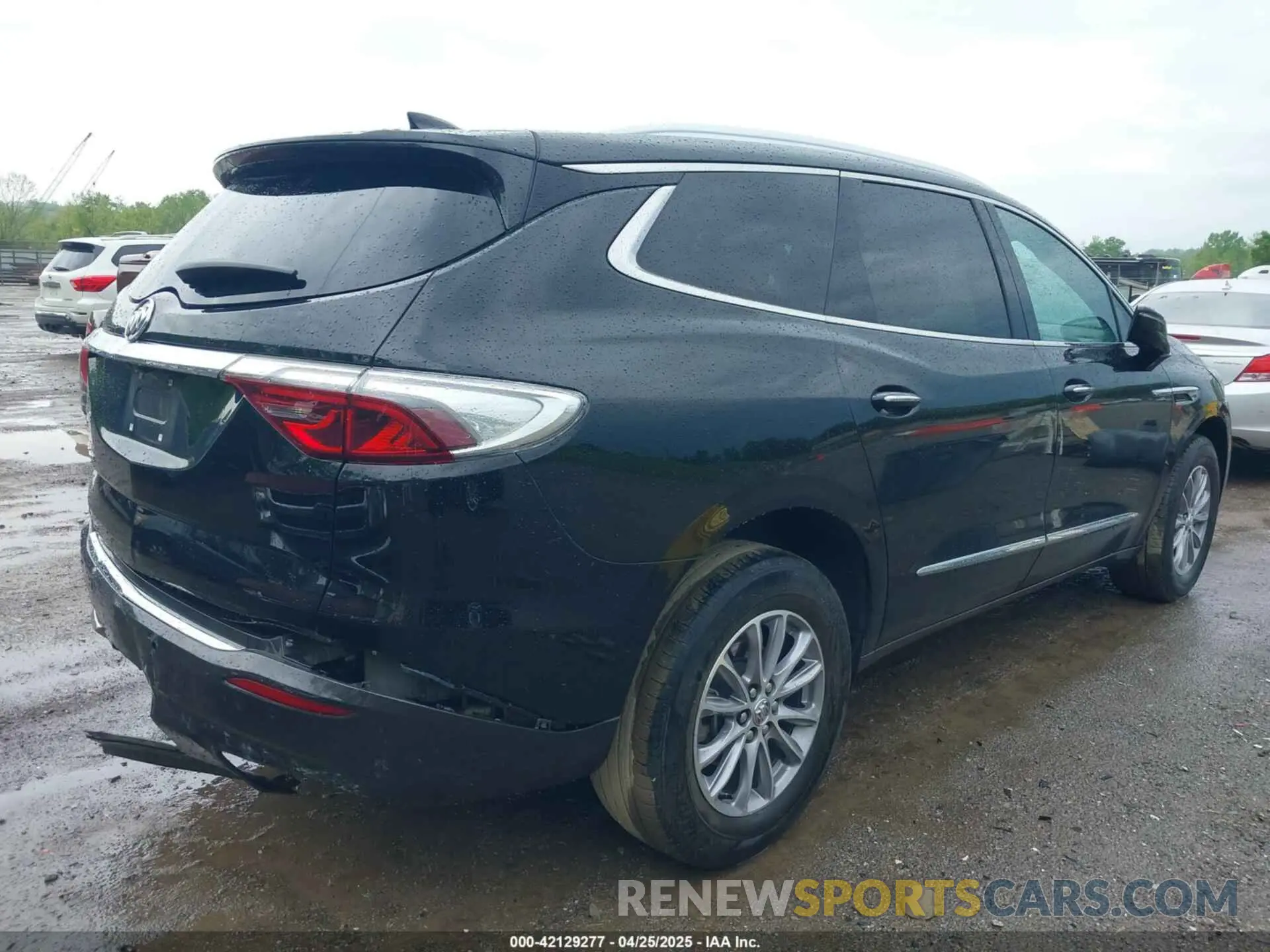4 Photograph of a damaged car 5GAEVBKW4RJ125368 BUICK ENCLAVE 2024