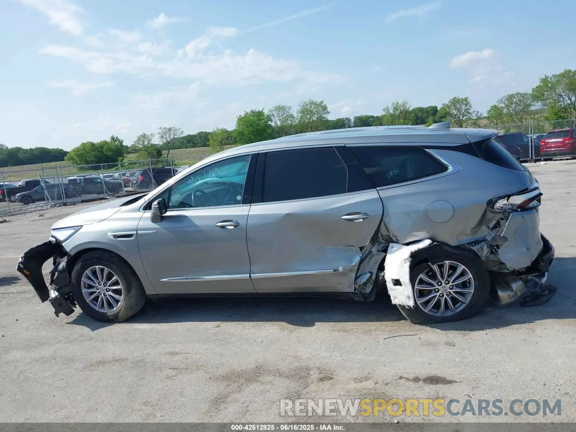 14 Фотография поврежденного автомобиля 5GAEVBKWXRJ125309 BUICK ENCLAVE 2024