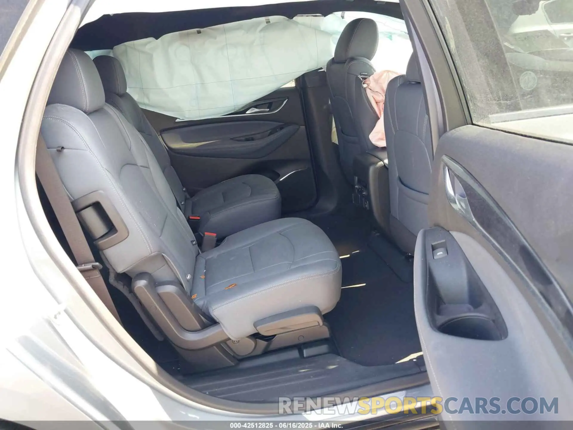 8 Фотография поврежденного автомобиля 5GAEVBKWXRJ125309 BUICK ENCLAVE 2024