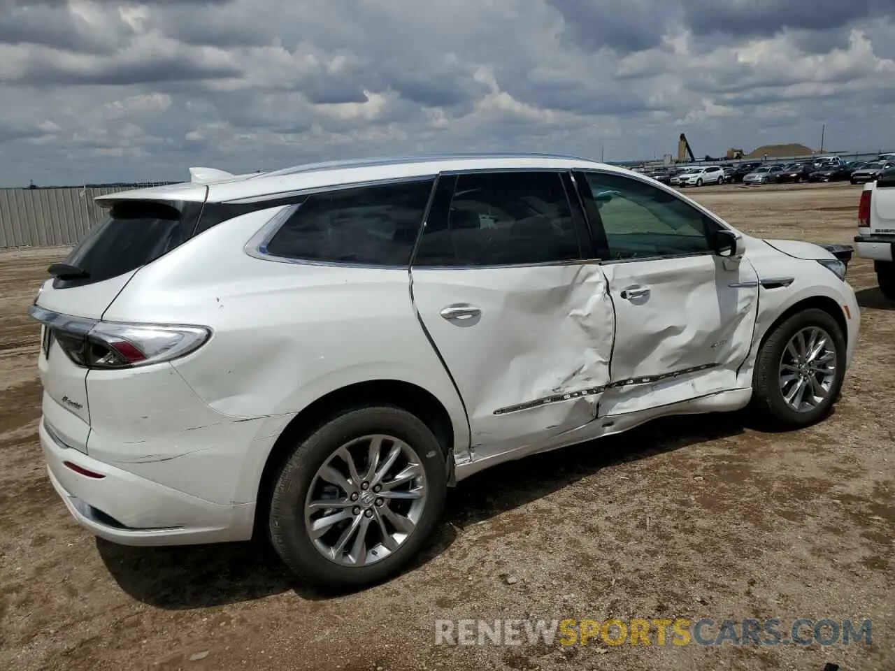 3 Фотография поврежденного автомобиля 5GAEVCKW3RJ133807 BUICK ENCLAVE 2024