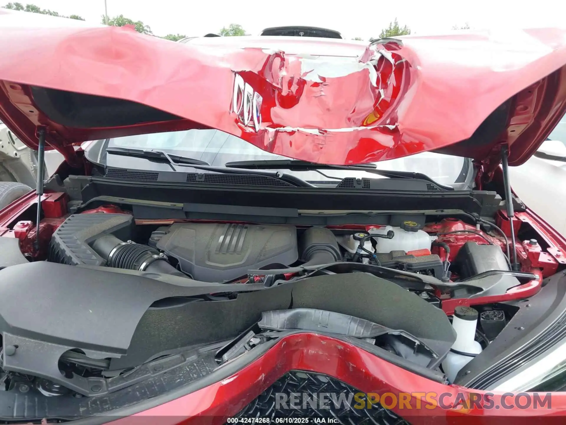 10 Photograph of a damaged car 5GAERBRS5SJ122959 BUICK ENCLAVE 2025