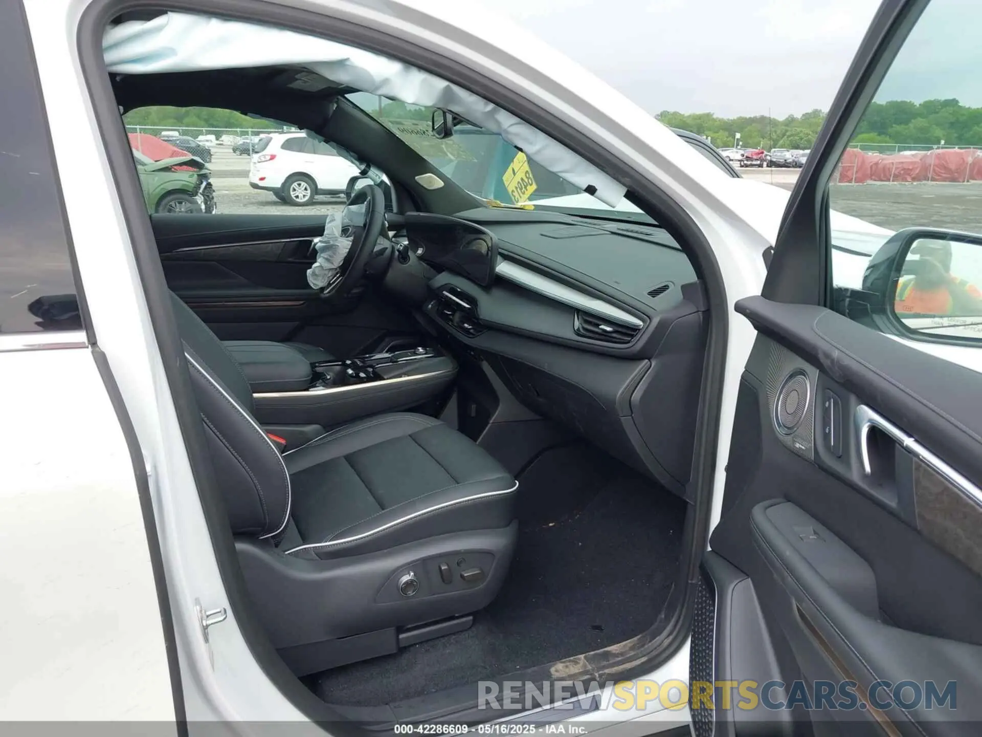 5 Photograph of a damaged car 5GAEVCRSXSJ110405 BUICK ENCLAVE 2025