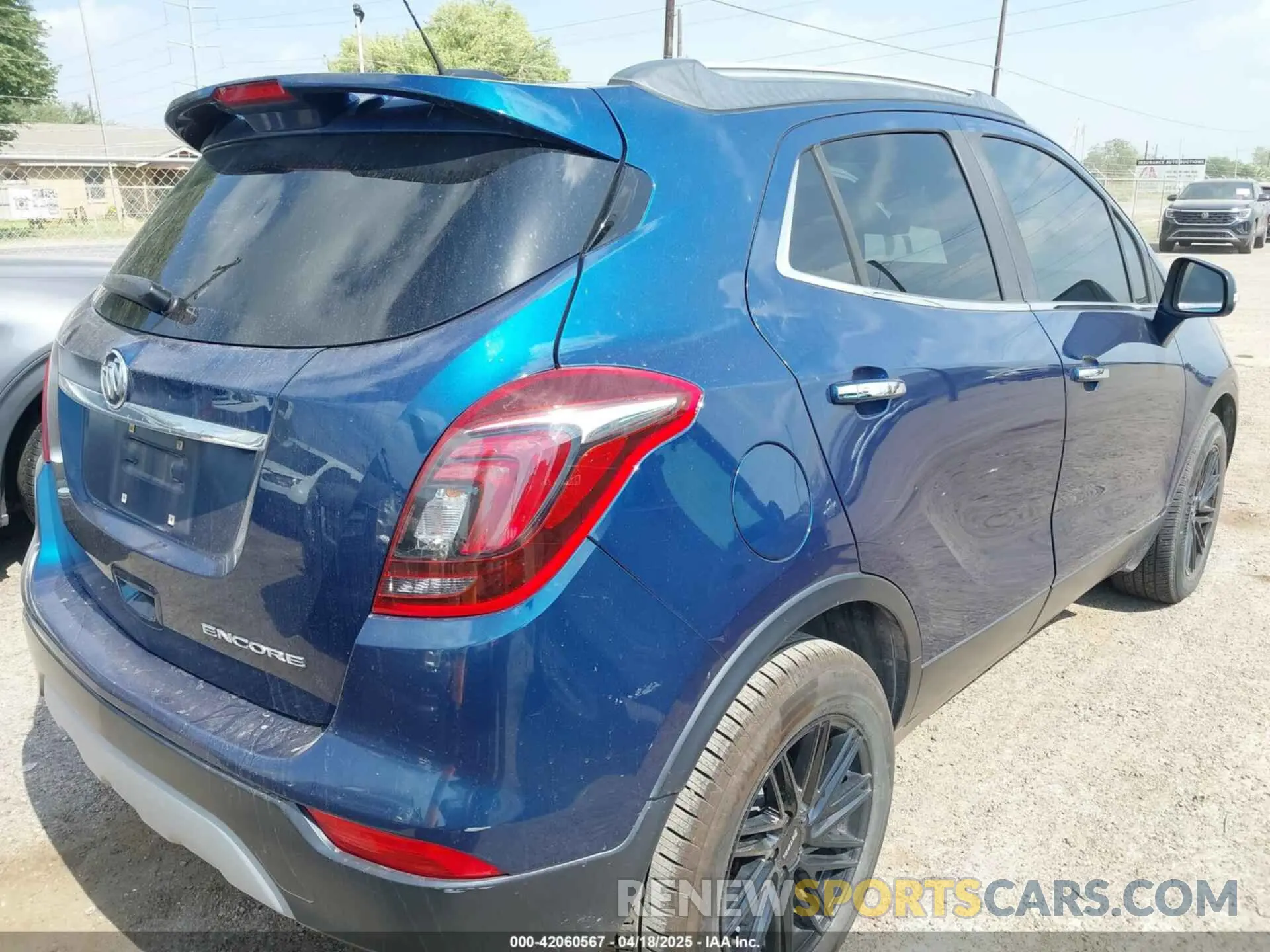 4 Фотография поврежденного автомобиля KL4CJ1SB6KB839683 BUICK ENCORE 2019