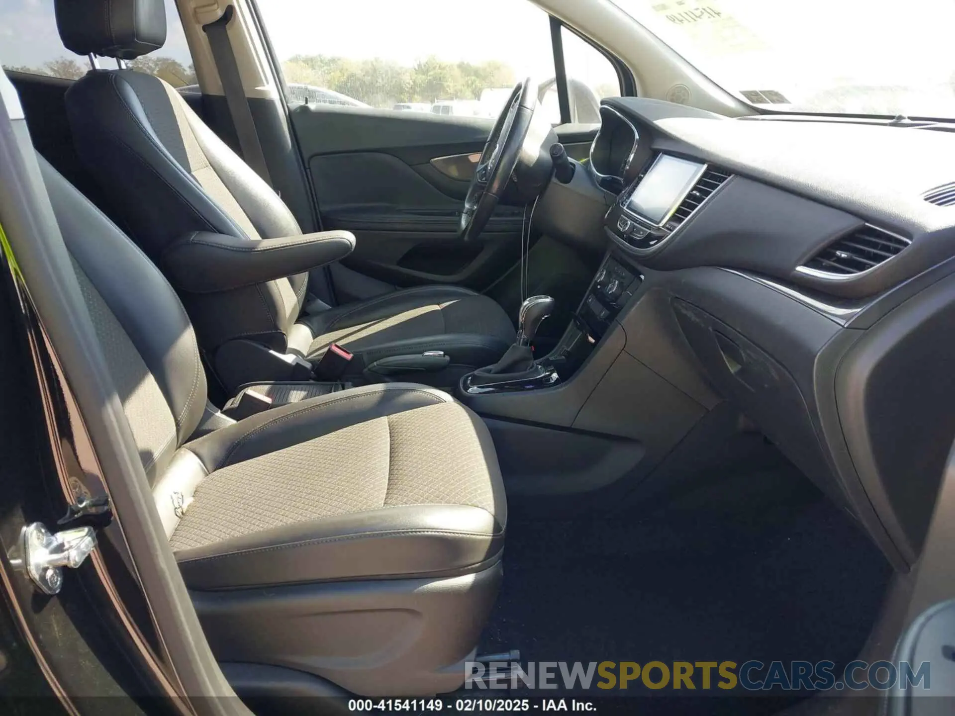 5 Photograph of a damaged car KL4CJ2SB7KB725424 BUICK ENCORE 2019