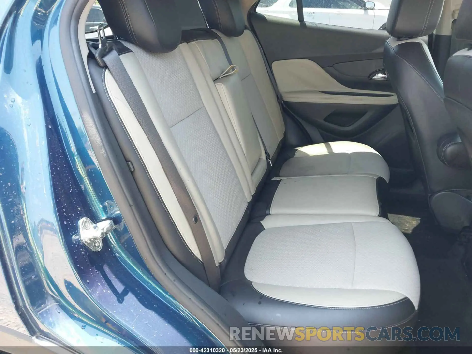 8 Фотография поврежденного автомобиля KL4CJASB0KB751485 BUICK ENCORE 2019