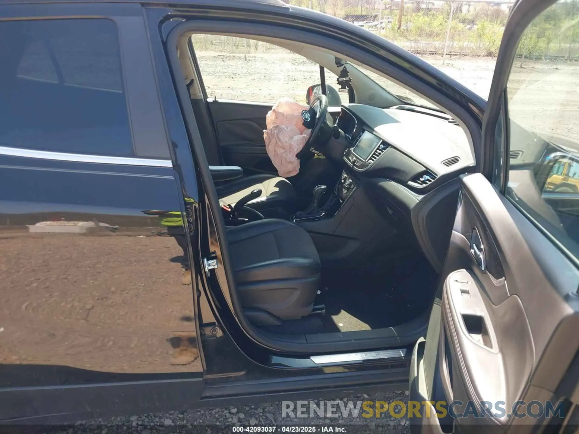 5 Фотография поврежденного автомобиля KL4CJASB3KB723356 BUICK ENCORE 2019