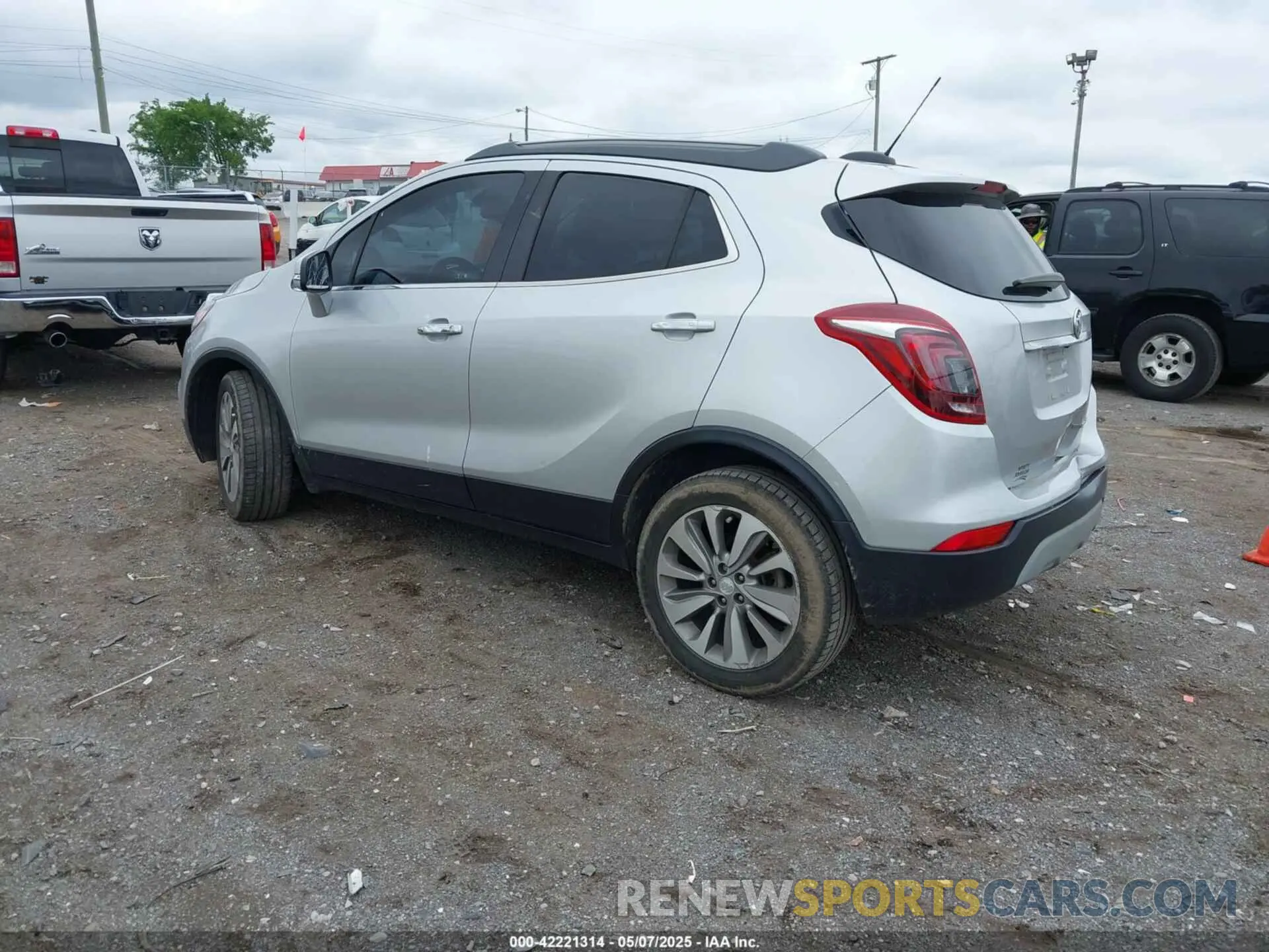 3 Фотография поврежденного автомобиля KL4CJASB3KB801862 BUICK ENCORE 2019