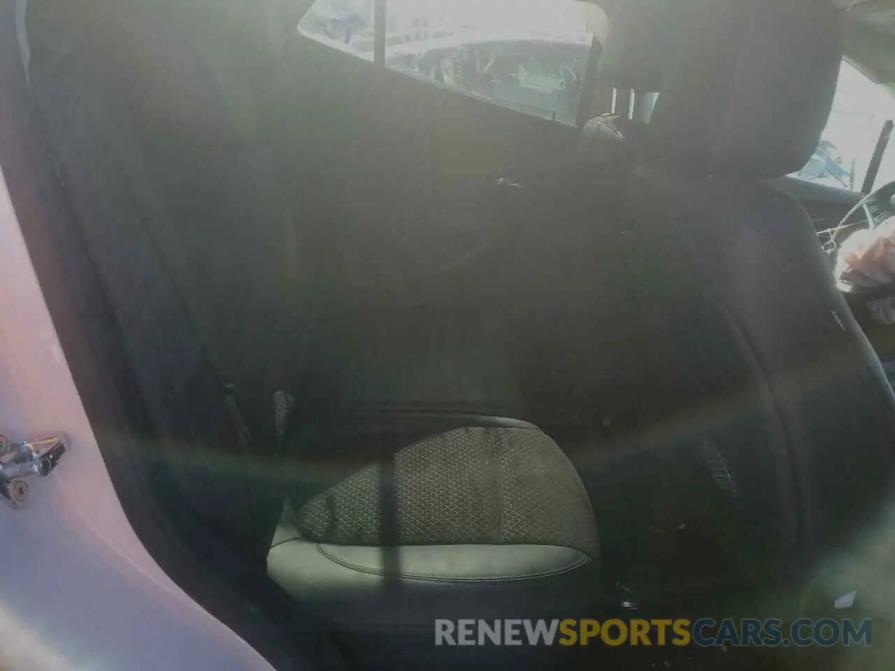 10 Фотография поврежденного автомобиля KL4CJASB4KB760612 BUICK ENCORE 2019