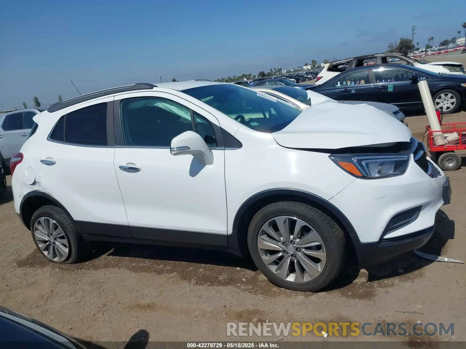 13 Фотография поврежденного автомобиля KL4CJASB4KB825233 BUICK ENCORE 2019