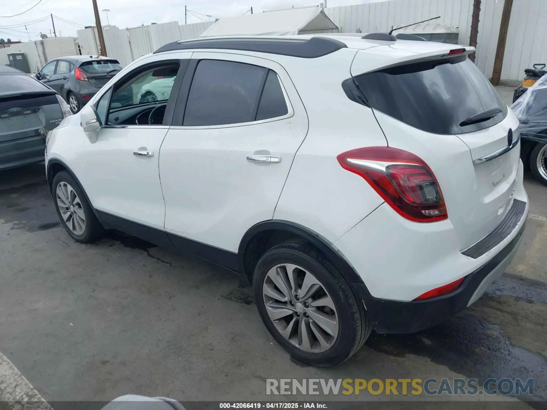 3 Photograph of a damaged car KL4CJASB5KB704579 BUICK ENCORE 2019