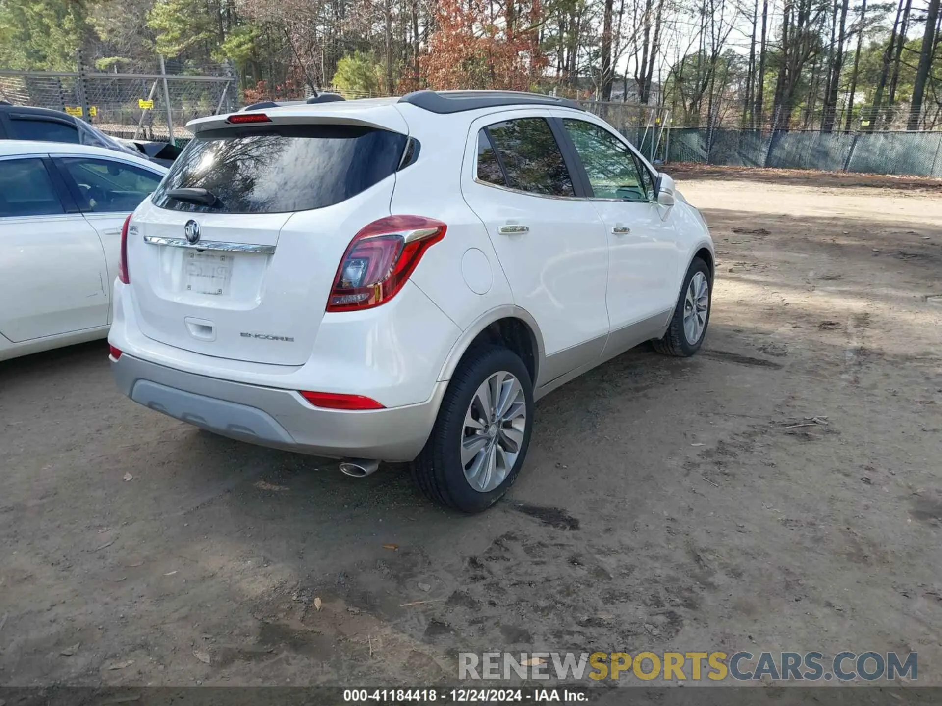 4 Фотография поврежденного автомобиля KL4CJASB5KB710334 BUICK ENCORE 2019