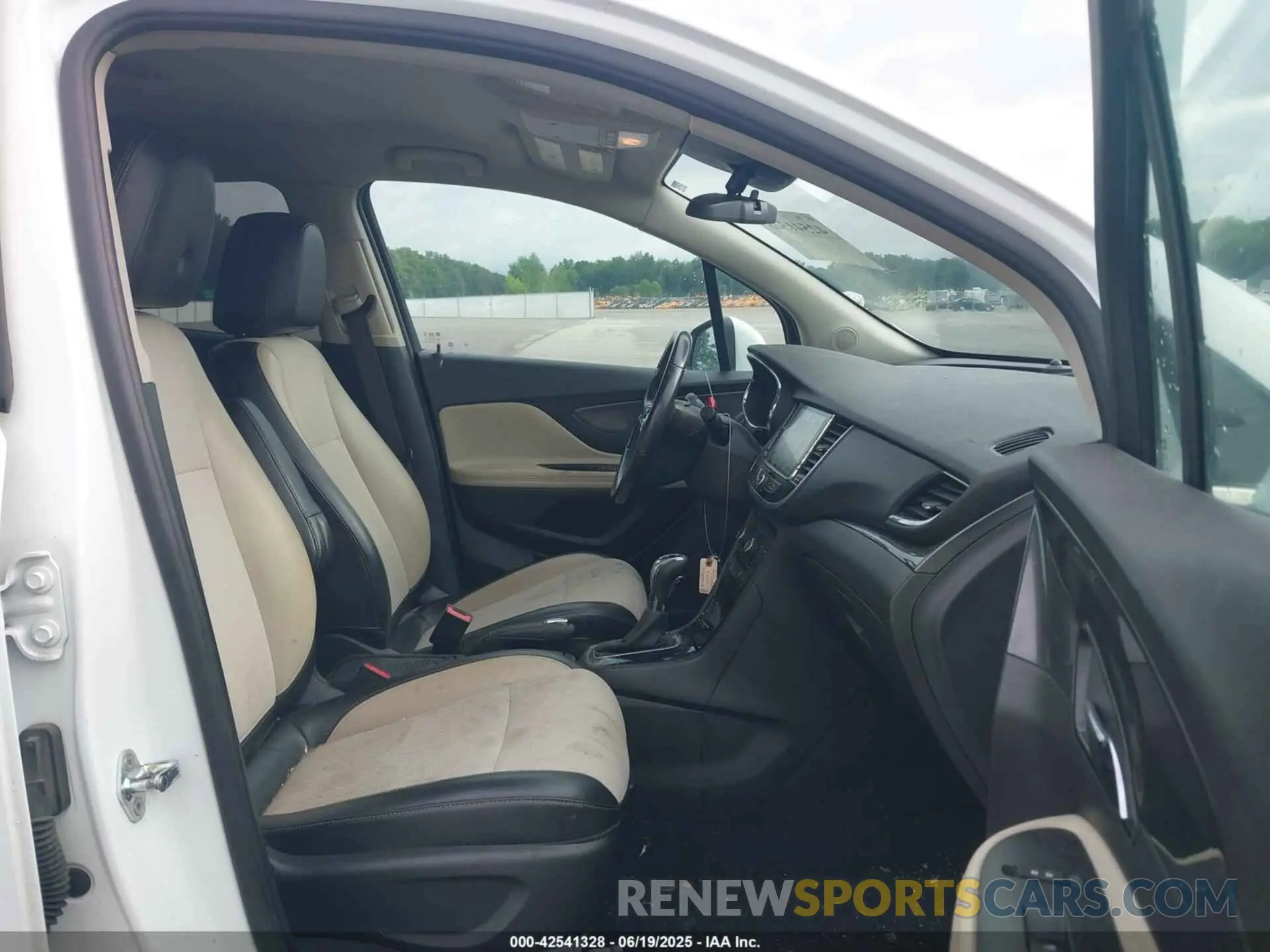 5 Photograph of a damaged car KL4CJASB5KB764412 BUICK ENCORE 2019