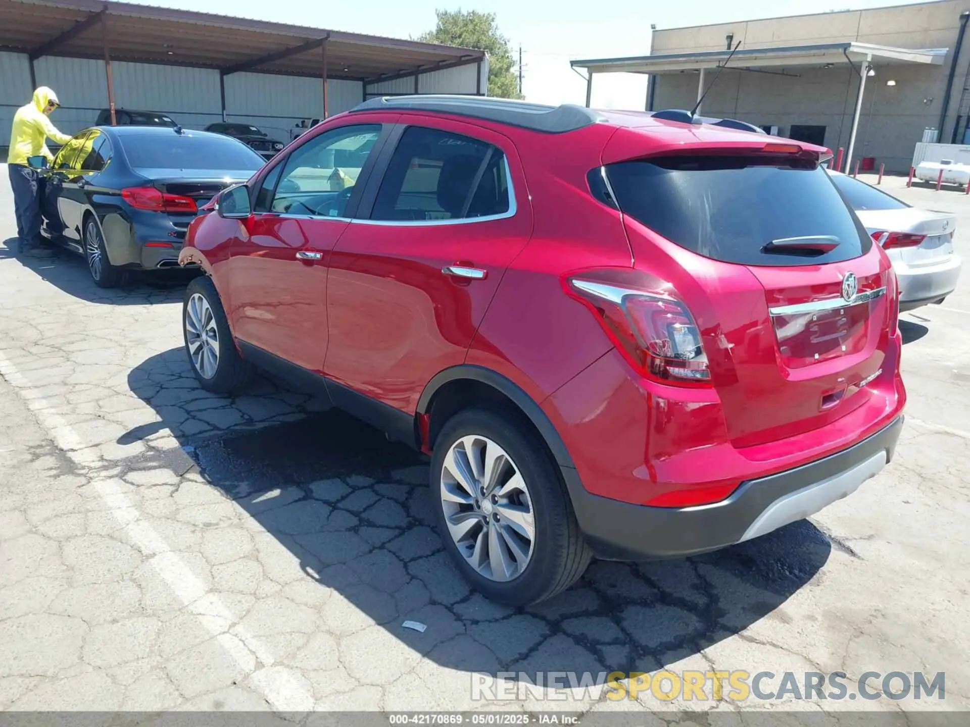3 Фотография поврежденного автомобиля KL4CJASB5KB837813 BUICK ENCORE 2019