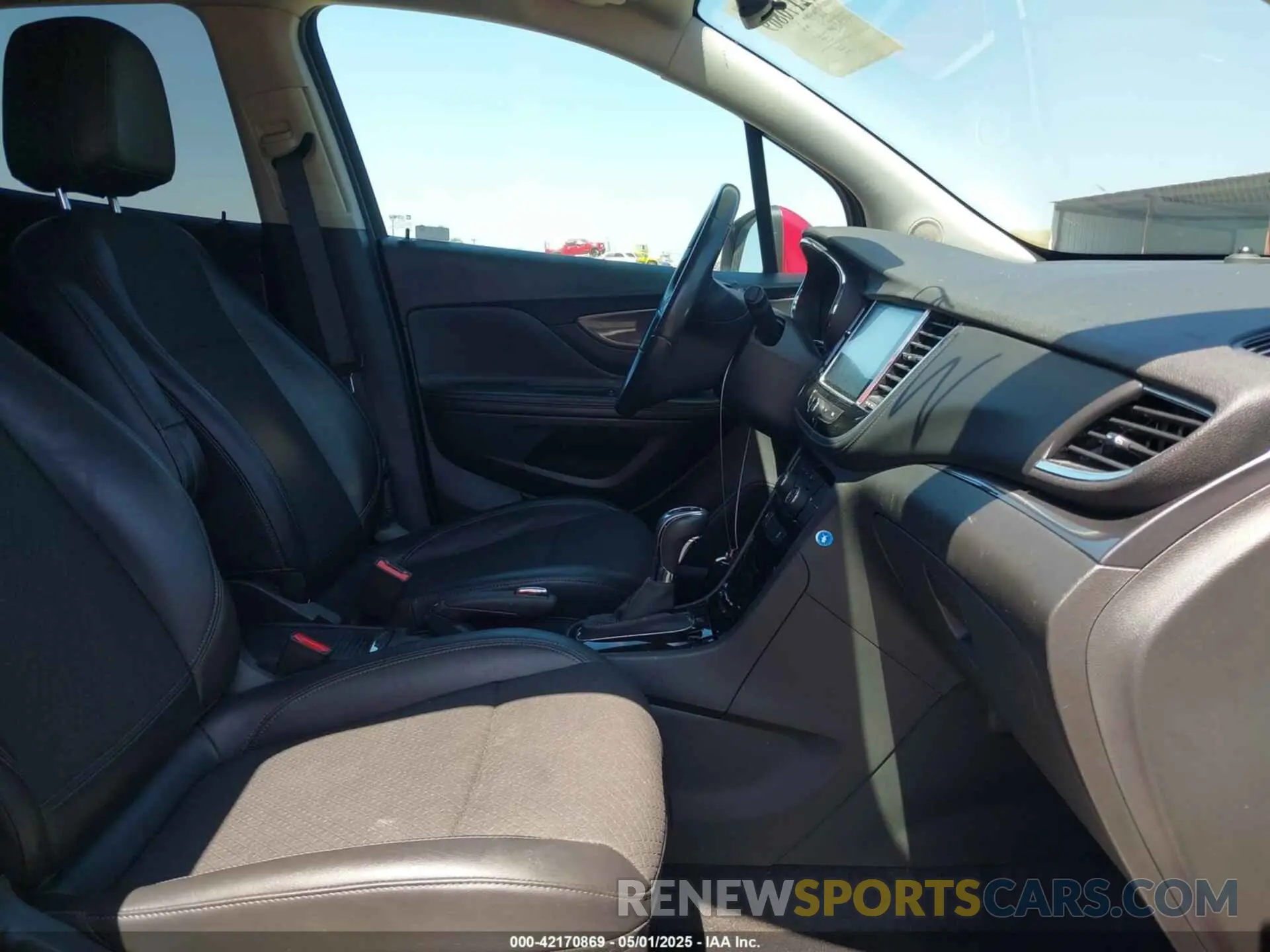 5 Фотография поврежденного автомобиля KL4CJASB5KB837813 BUICK ENCORE 2019