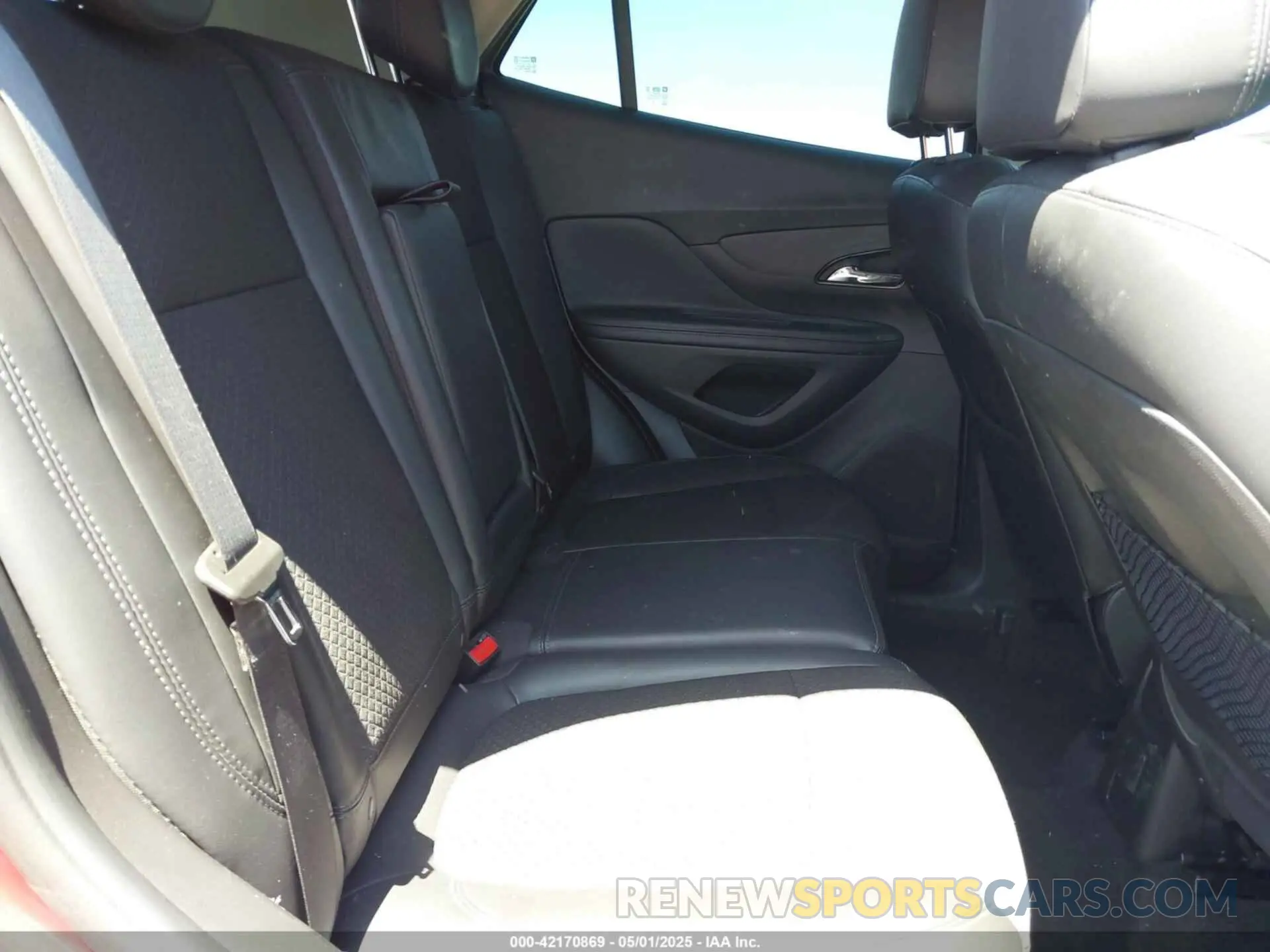 8 Фотография поврежденного автомобиля KL4CJASB5KB837813 BUICK ENCORE 2019