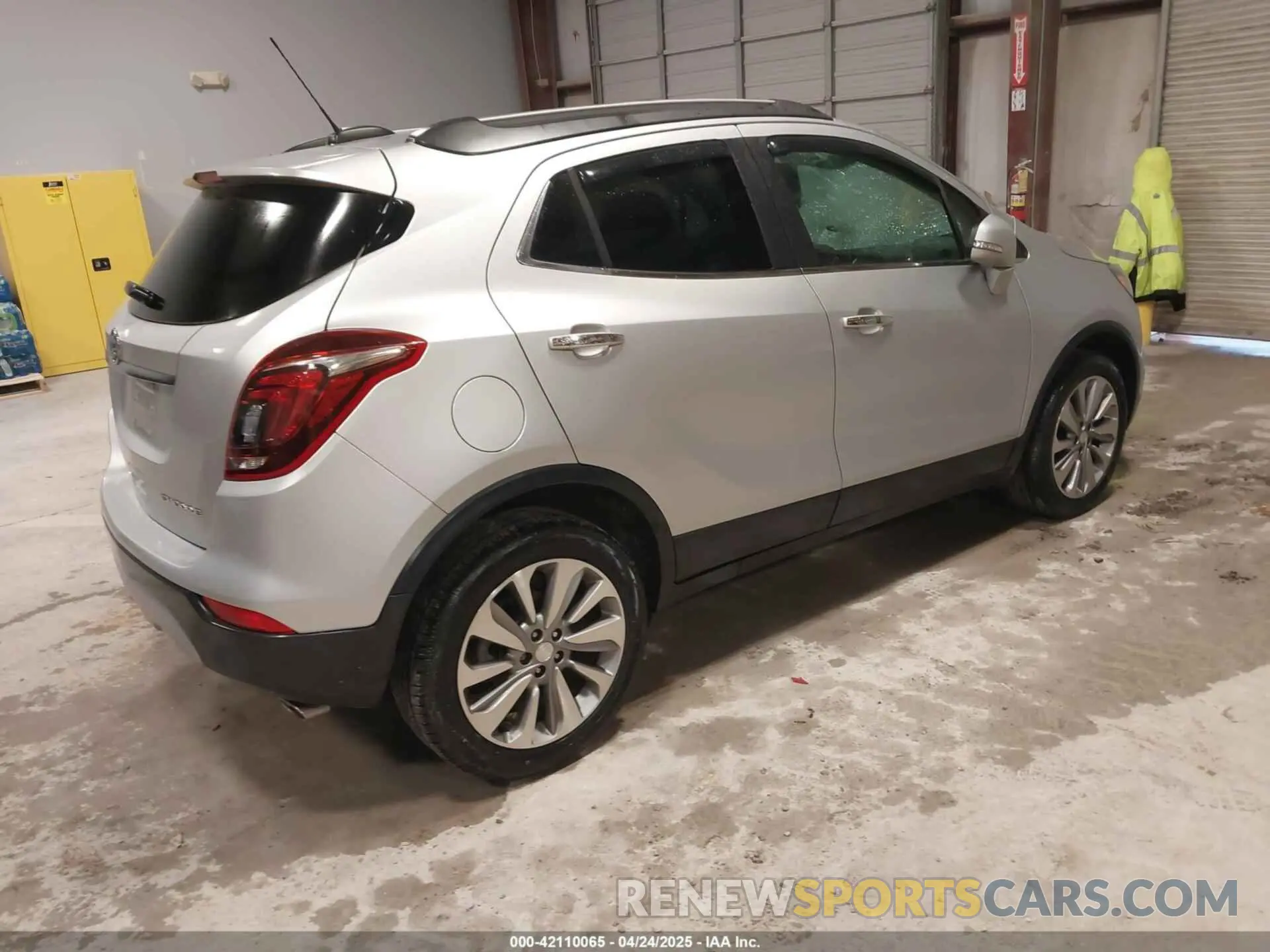 4 Фотография поврежденного автомобиля KL4CJASB6KB801421 BUICK ENCORE 2019