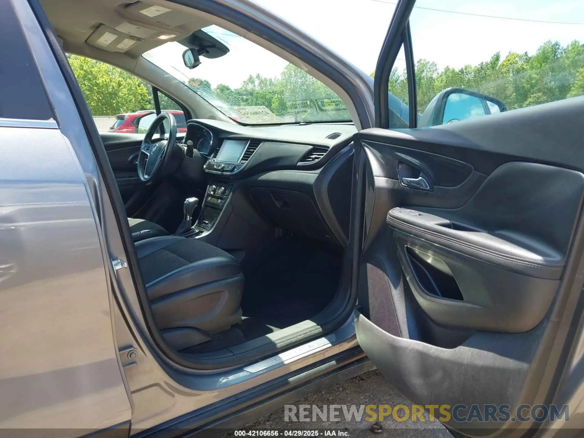 5 Фотография поврежденного автомобиля KL4CJASB6KB813018 BUICK ENCORE 2019