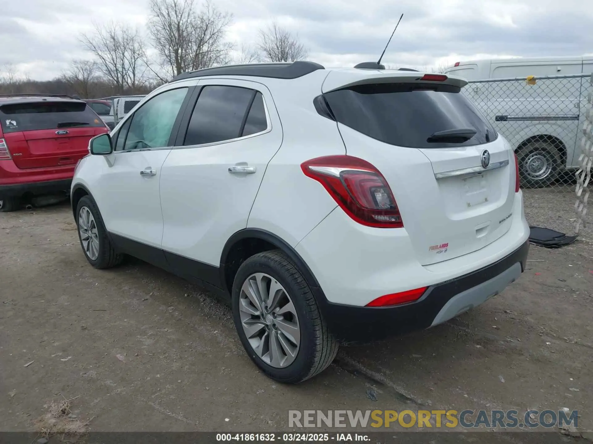 3 Фотография поврежденного автомобиля KL4CJASB7KB707421 BUICK ENCORE 2019
