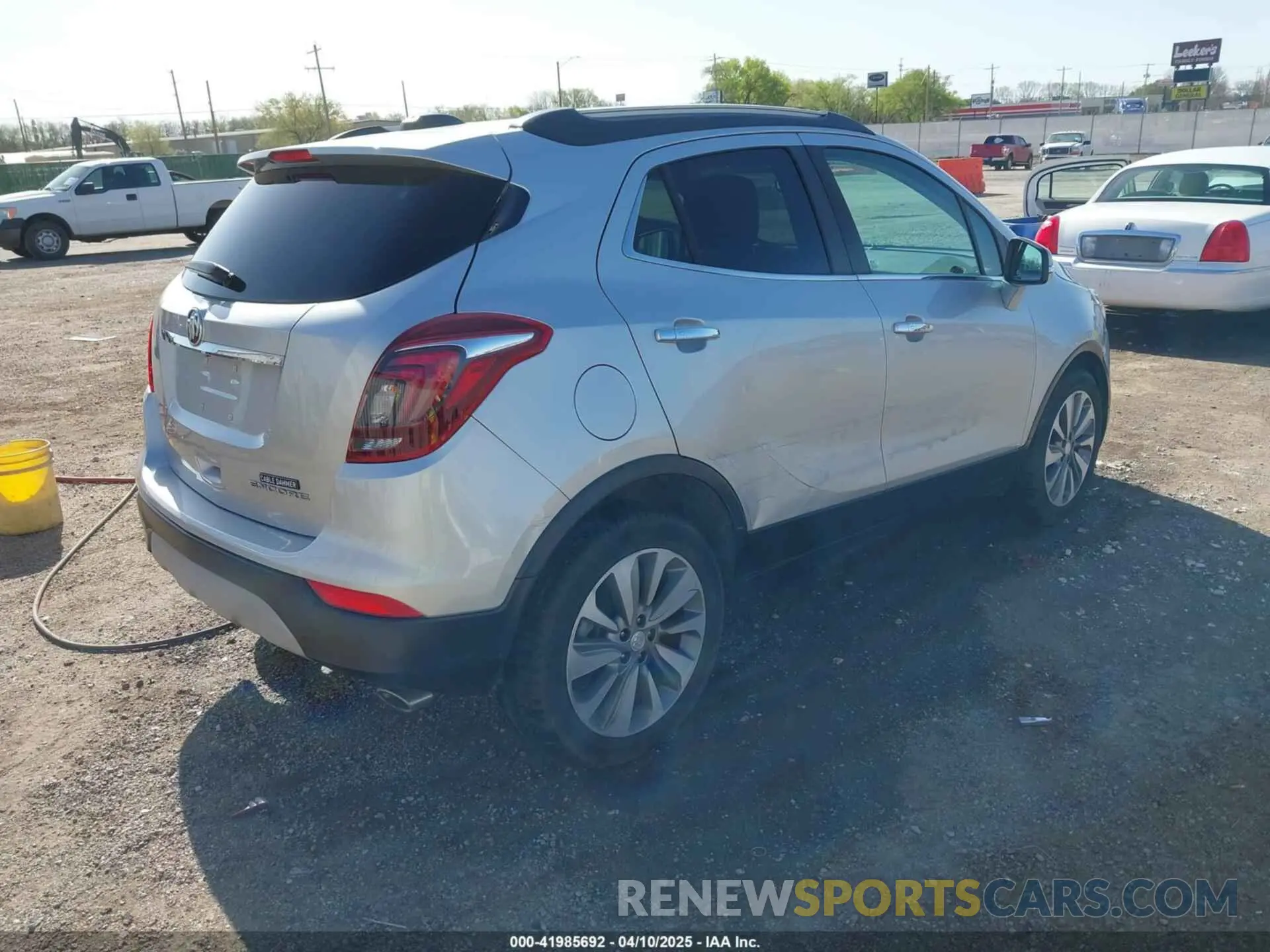 4 Фотография поврежденного автомобиля KL4CJASB7KB863653 BUICK ENCORE 2019