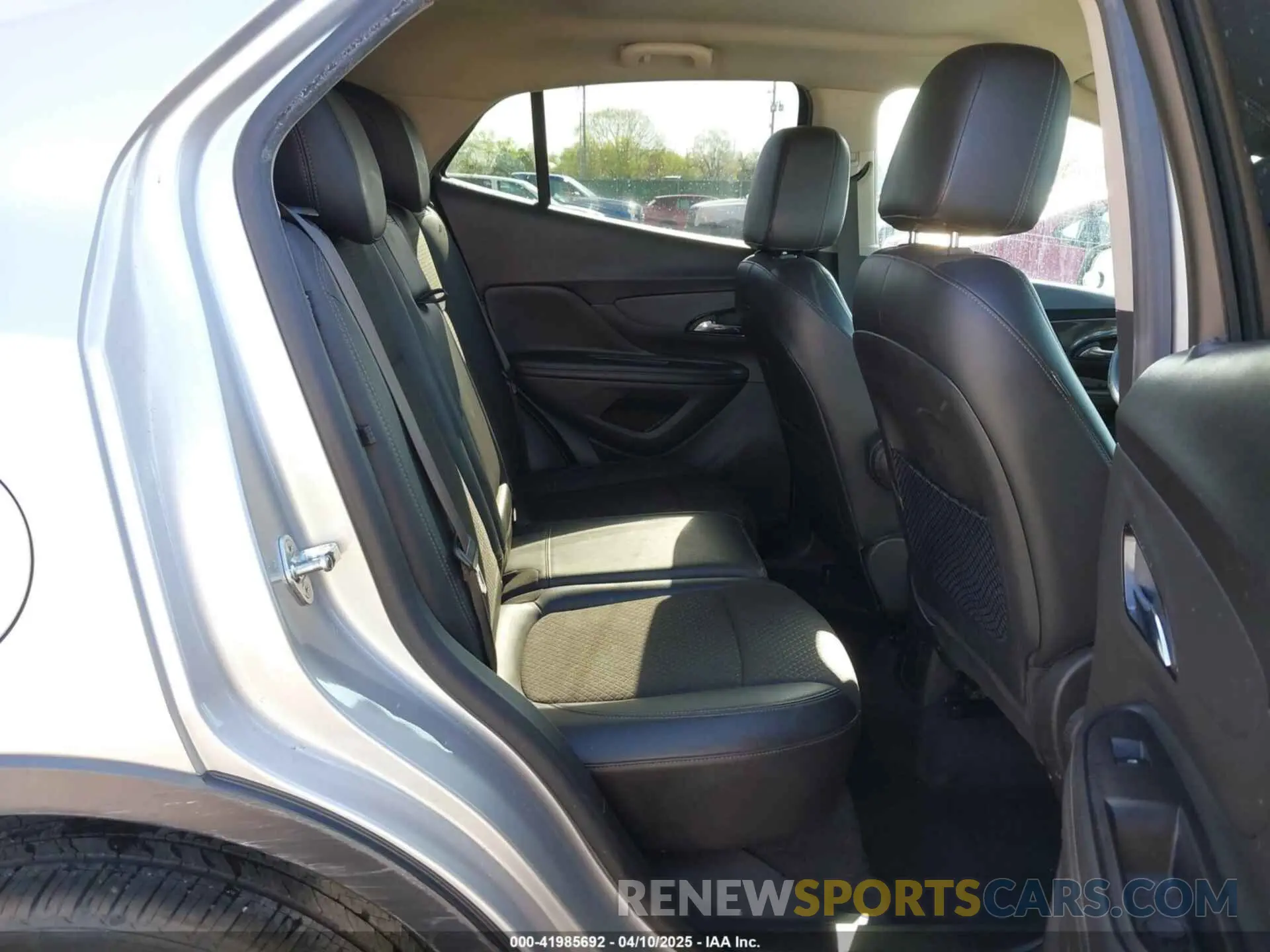 8 Фотография поврежденного автомобиля KL4CJASB7KB863653 BUICK ENCORE 2019
