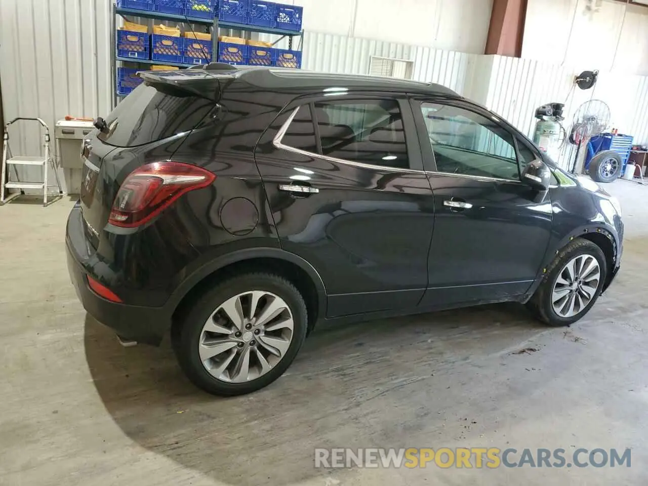 3 Фотография поврежденного автомобиля KL4CJASB8KB921947 BUICK ENCORE 2019