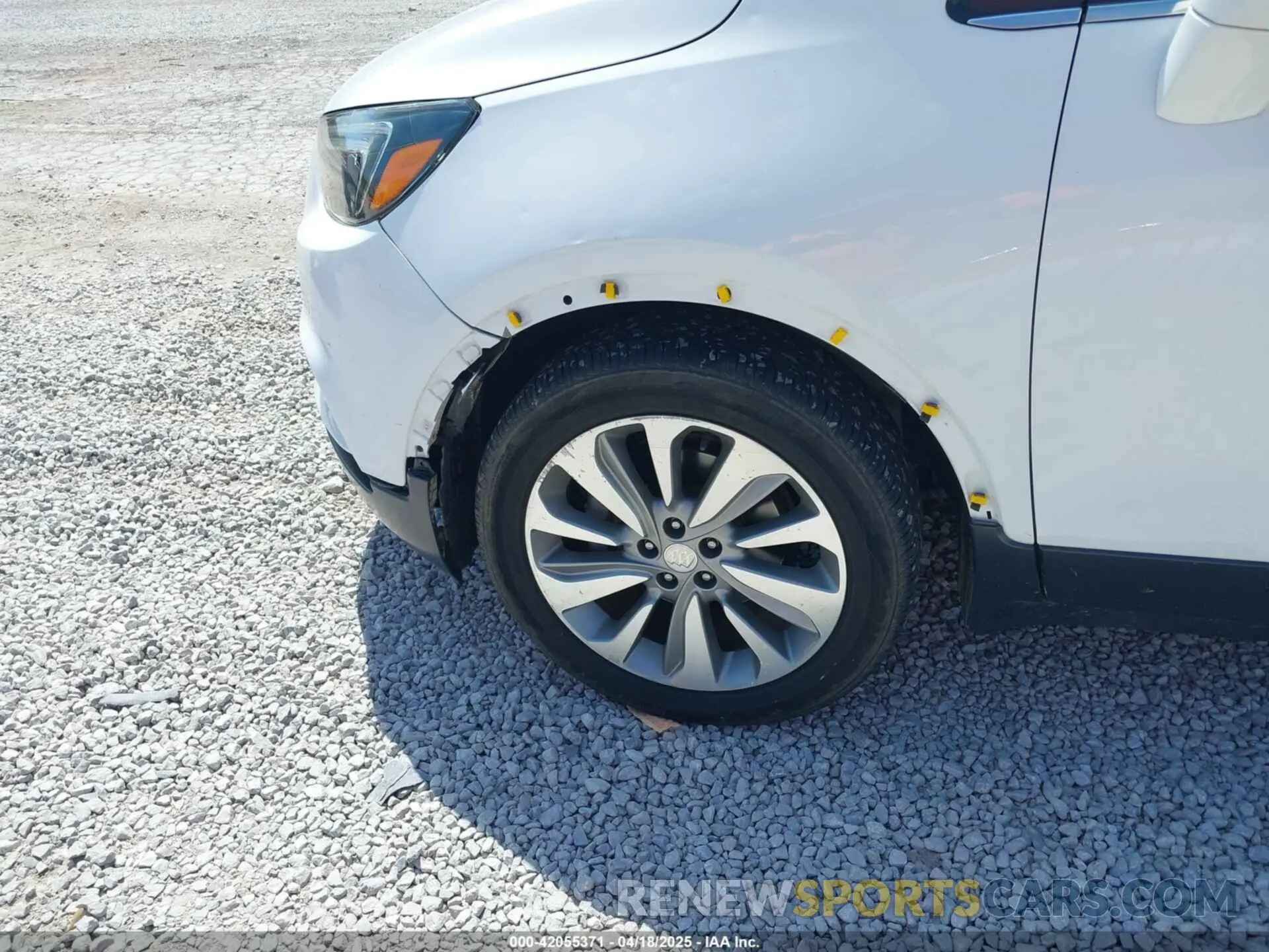 17 Фотография поврежденного автомобиля KL4CJASB8KB933337 BUICK ENCORE 2019