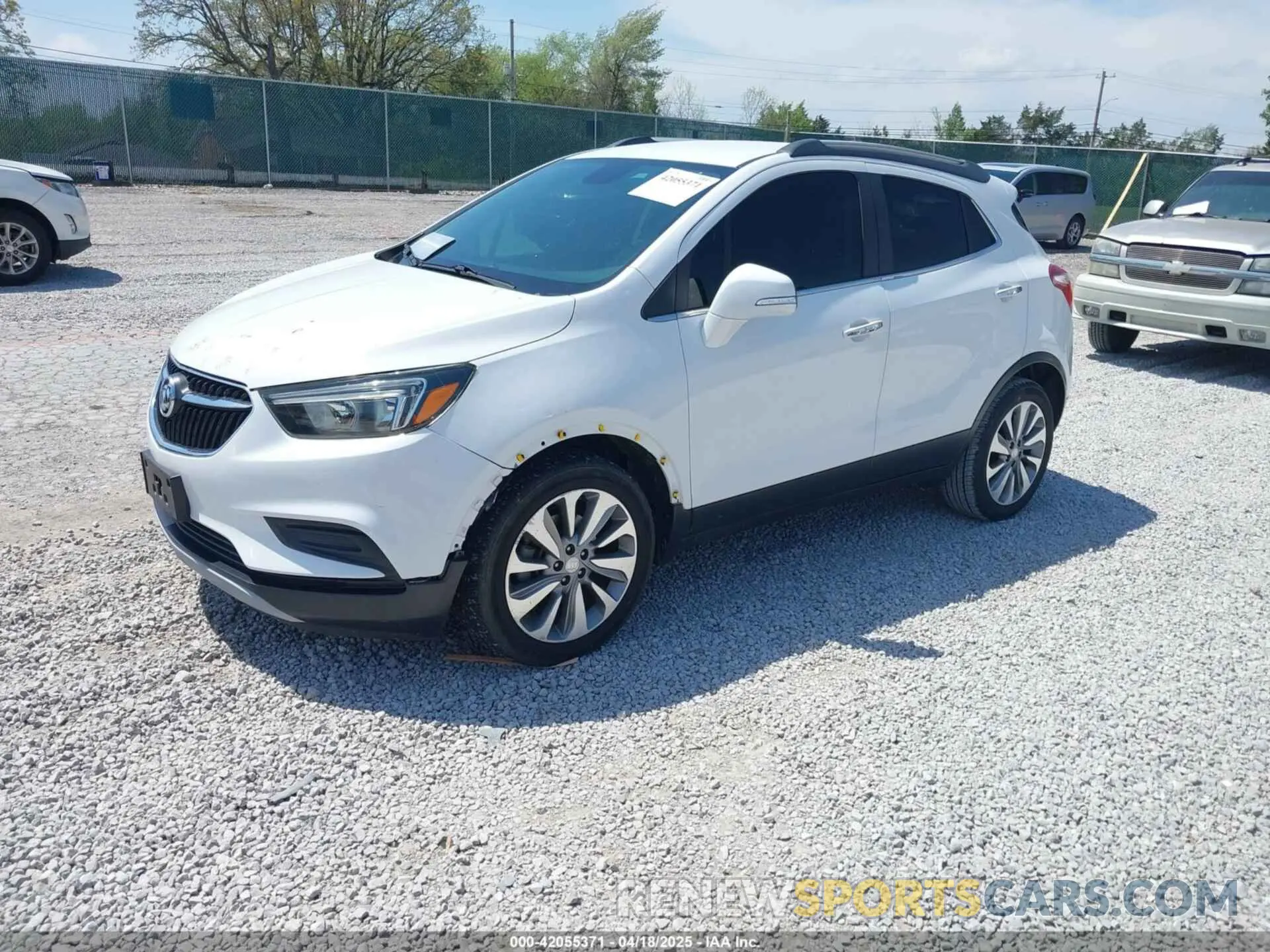 2 Фотография поврежденного автомобиля KL4CJASB8KB933337 BUICK ENCORE 2019