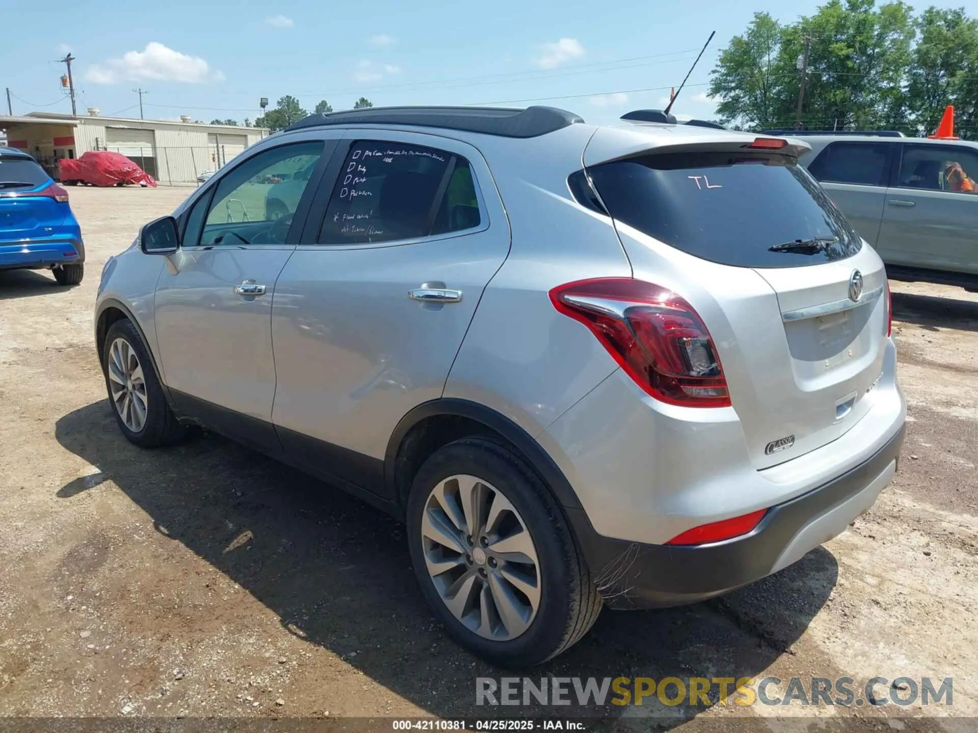 3 Фотография поврежденного автомобиля KL4CJASB9KB749301 BUICK ENCORE 2019