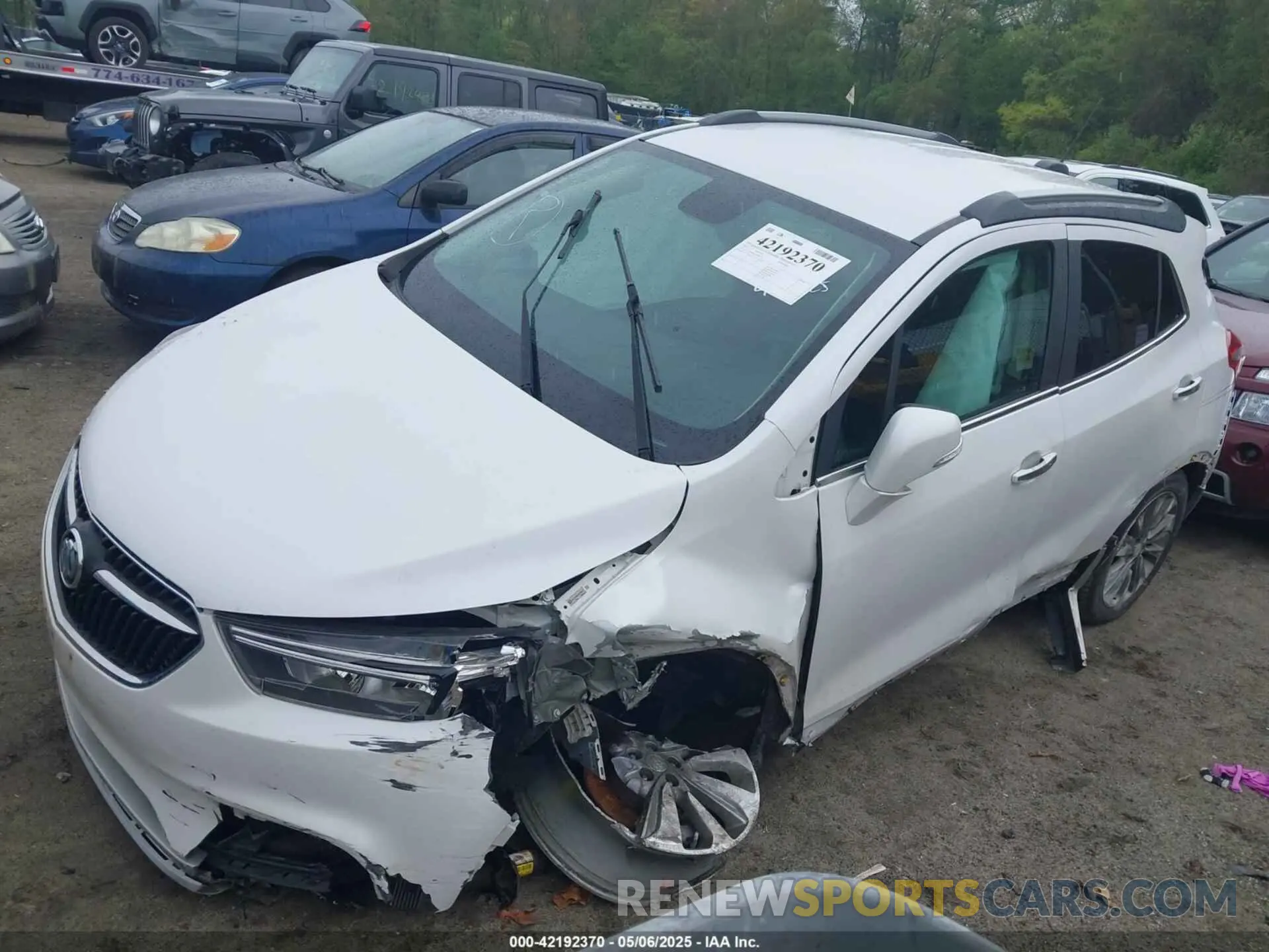 2 Фотография поврежденного автомобиля KL4CJASB9KB799017 BUICK ENCORE 2019