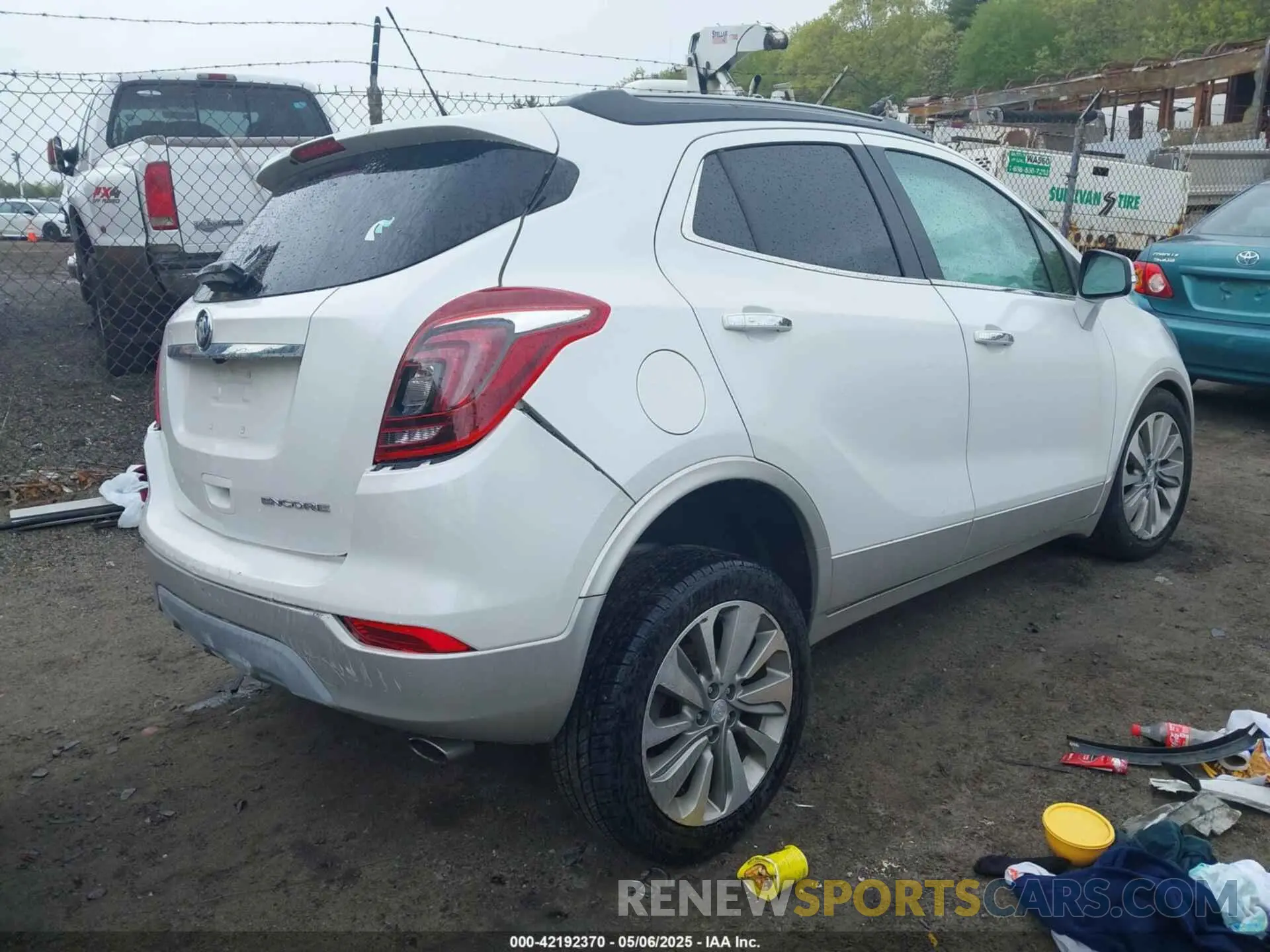 4 Фотография поврежденного автомобиля KL4CJASB9KB799017 BUICK ENCORE 2019