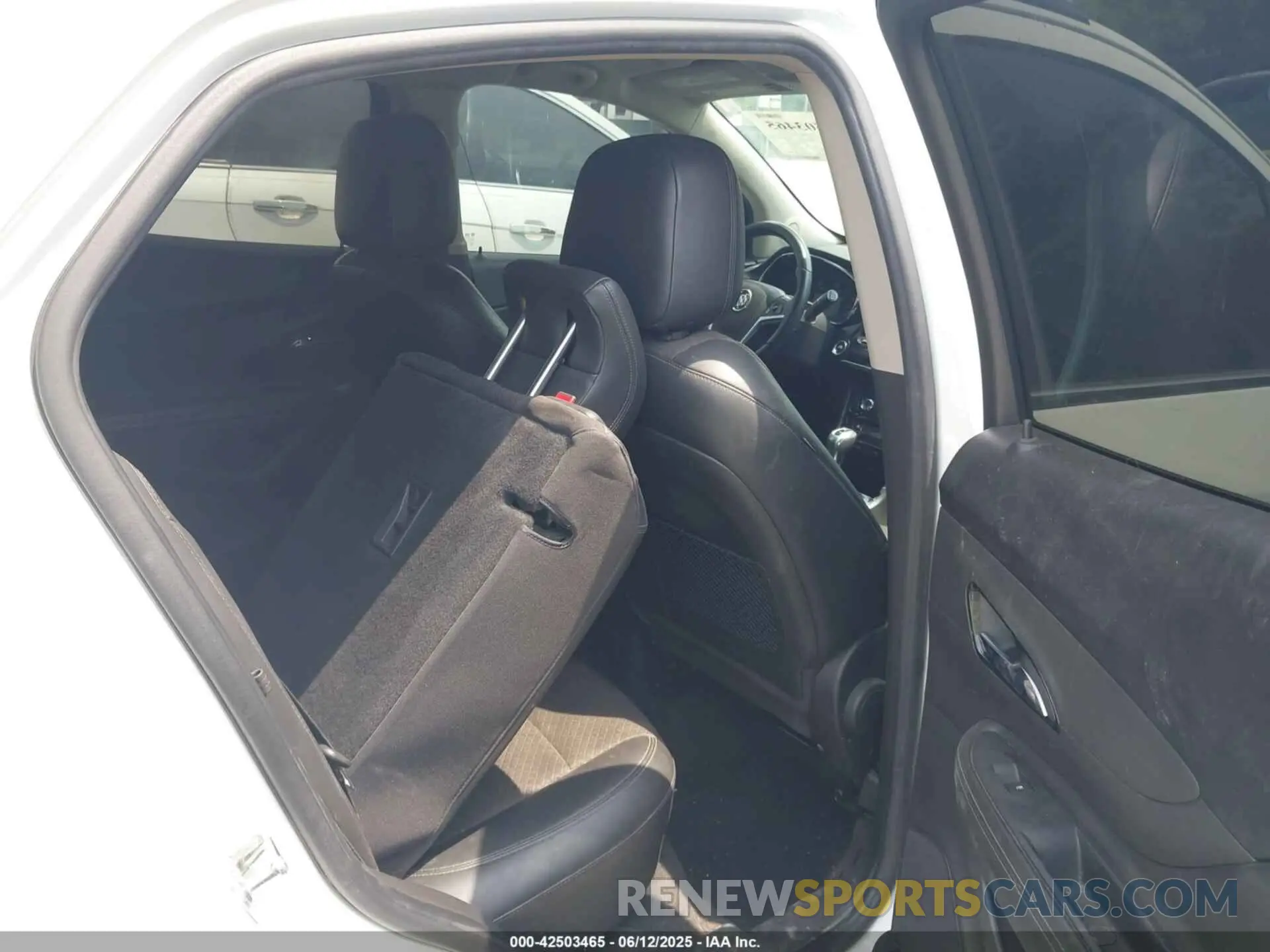 8 Фотография поврежденного автомобиля KL4CJASB9KB856266 BUICK ENCORE 2019