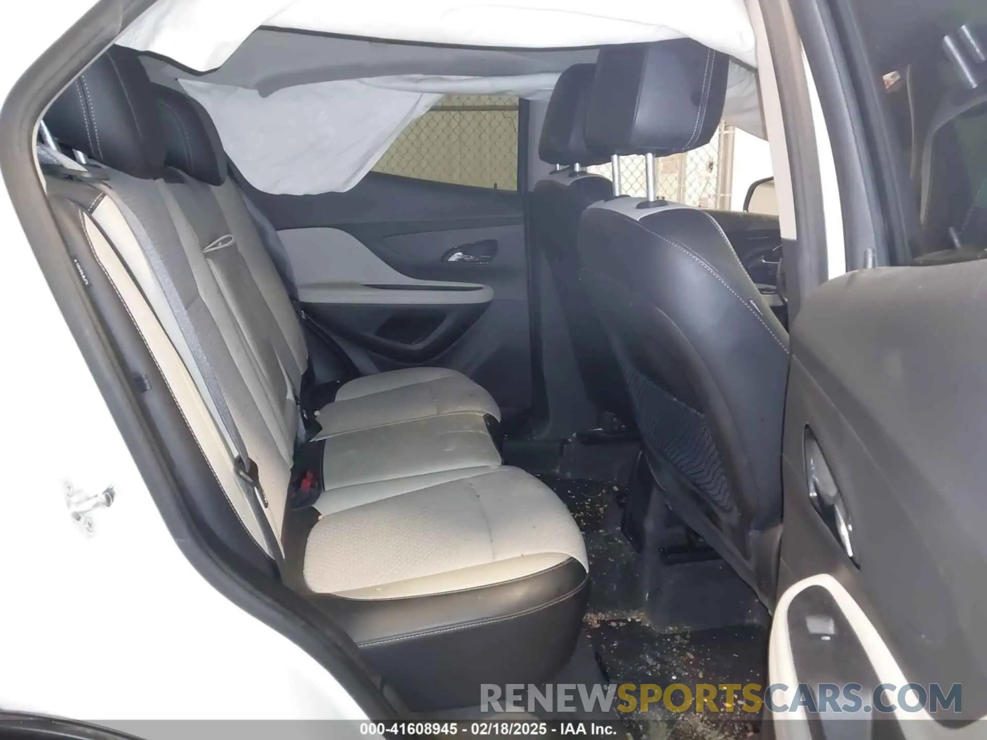 8 Фотография поврежденного автомобиля KL4CJASBXKB762851 BUICK ENCORE 2019