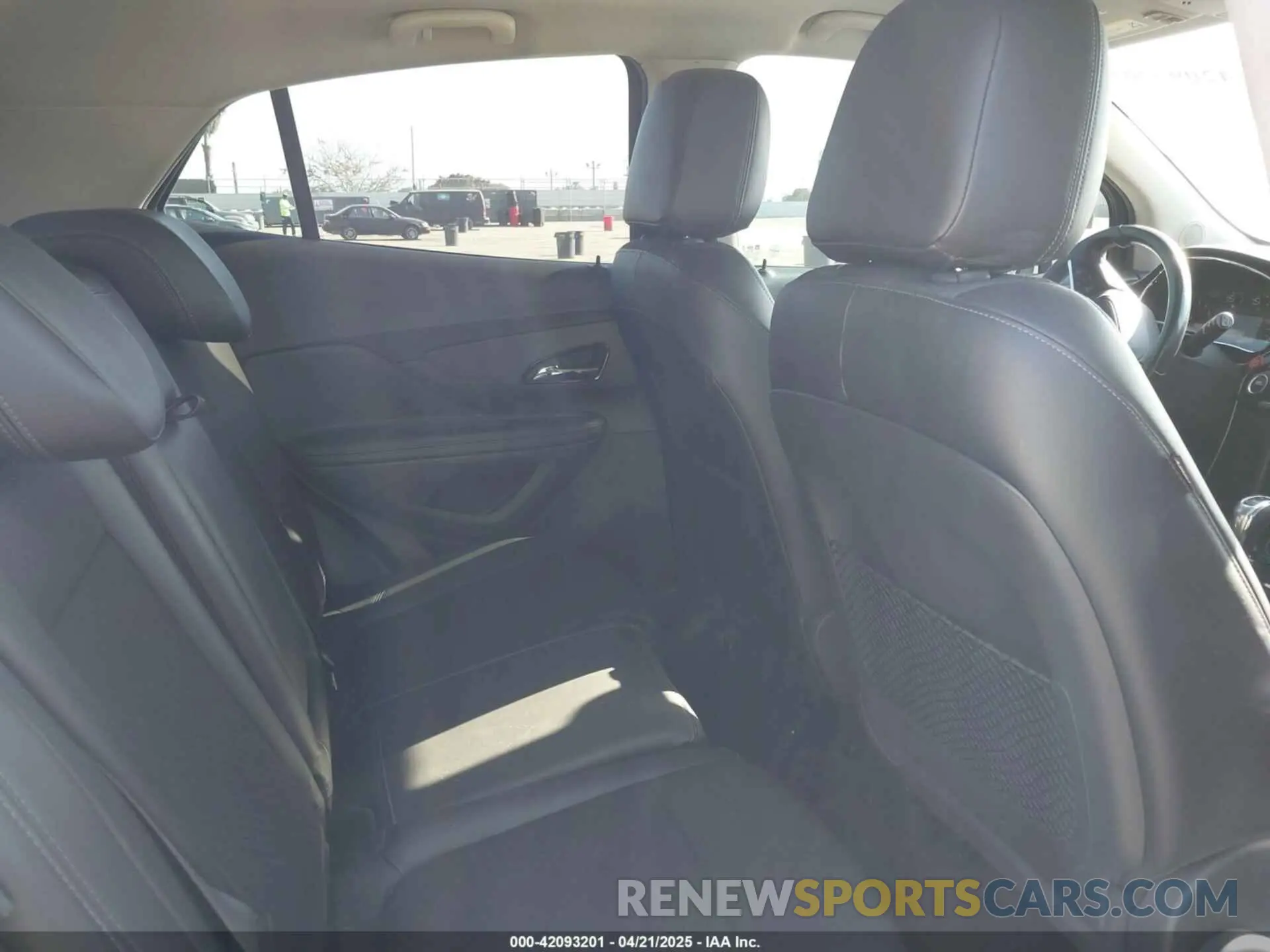 8 Photograph of a damaged car KL4CJASBXKB840366 BUICK ENCORE 2019