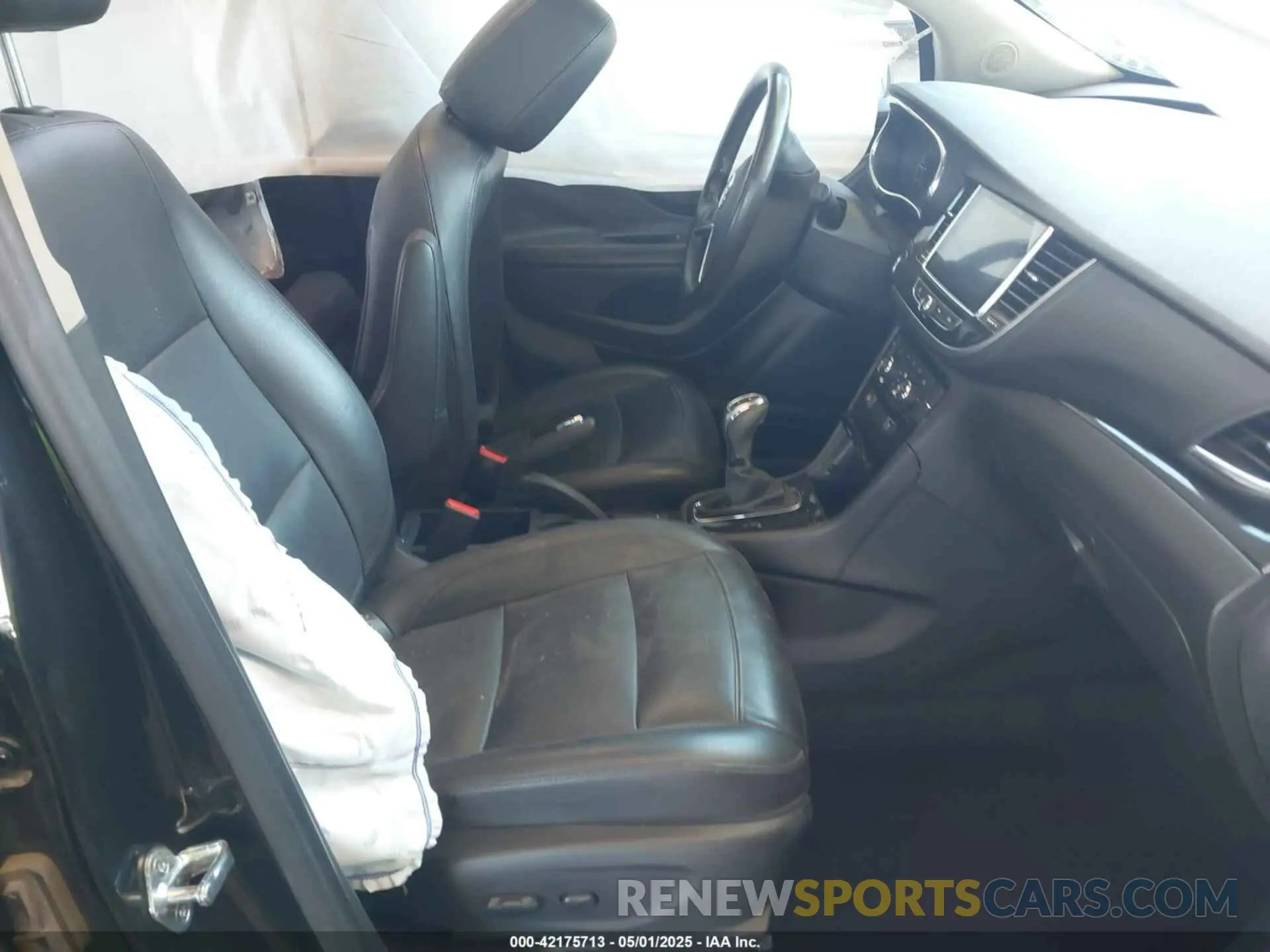 5 Photograph of a damaged car KL4CJCSM3KB715688 BUICK ENCORE 2019