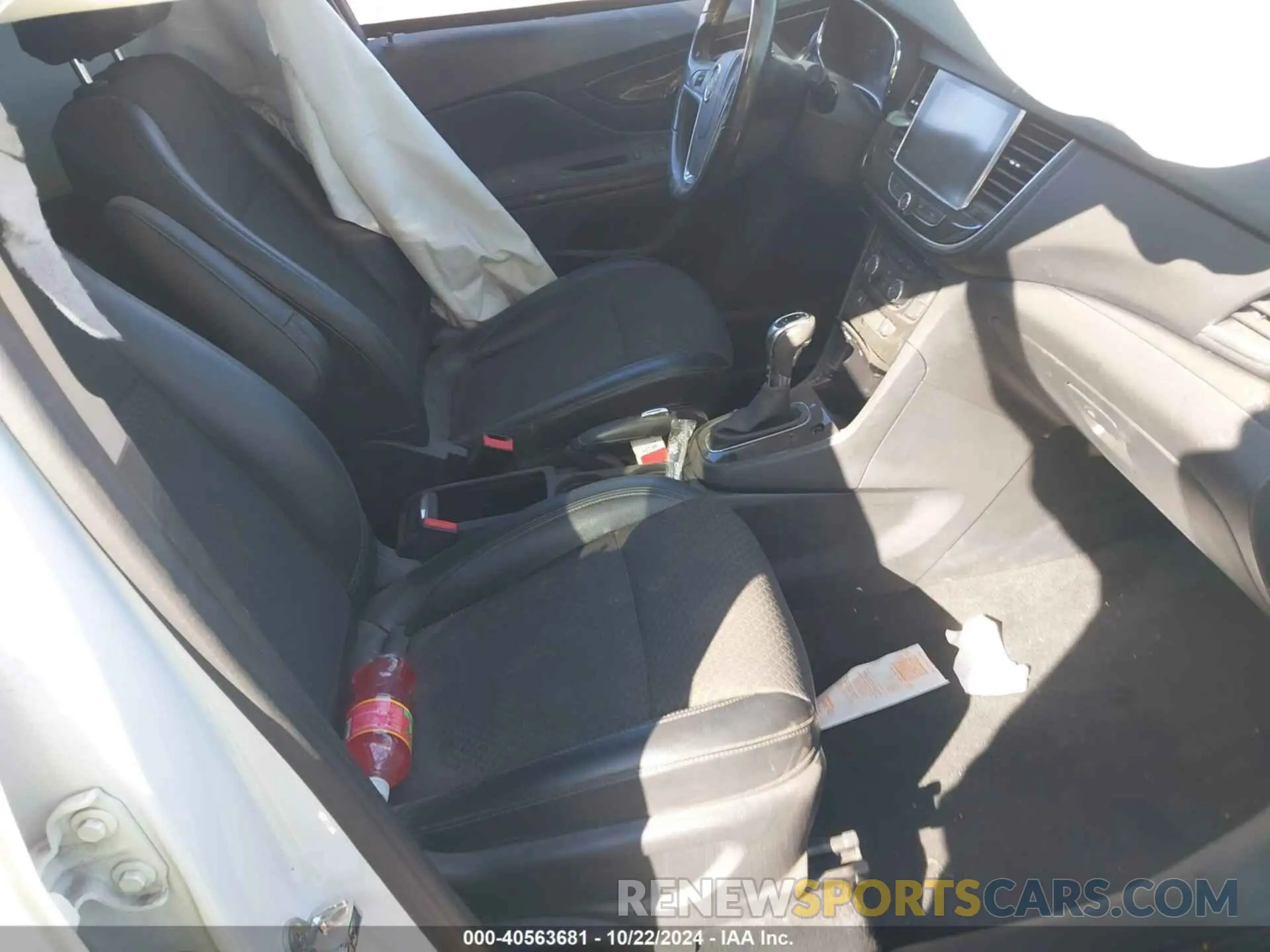 5 Фотография поврежденного автомобиля KL4CJESB7KB715638 BUICK ENCORE 2019