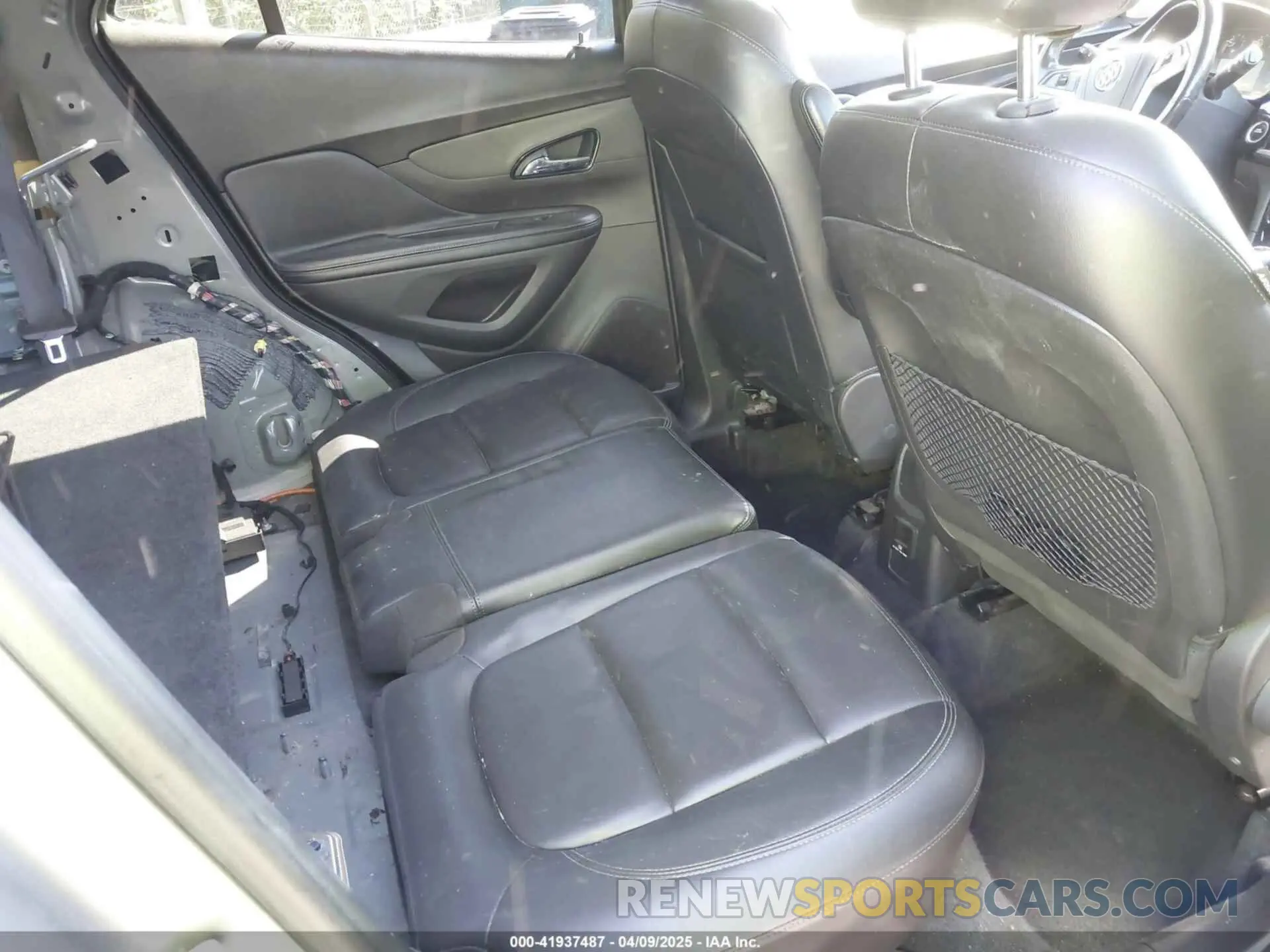 8 Фотография поврежденного автомобиля KL4CJGSM5KB869925 BUICK ENCORE 2019
