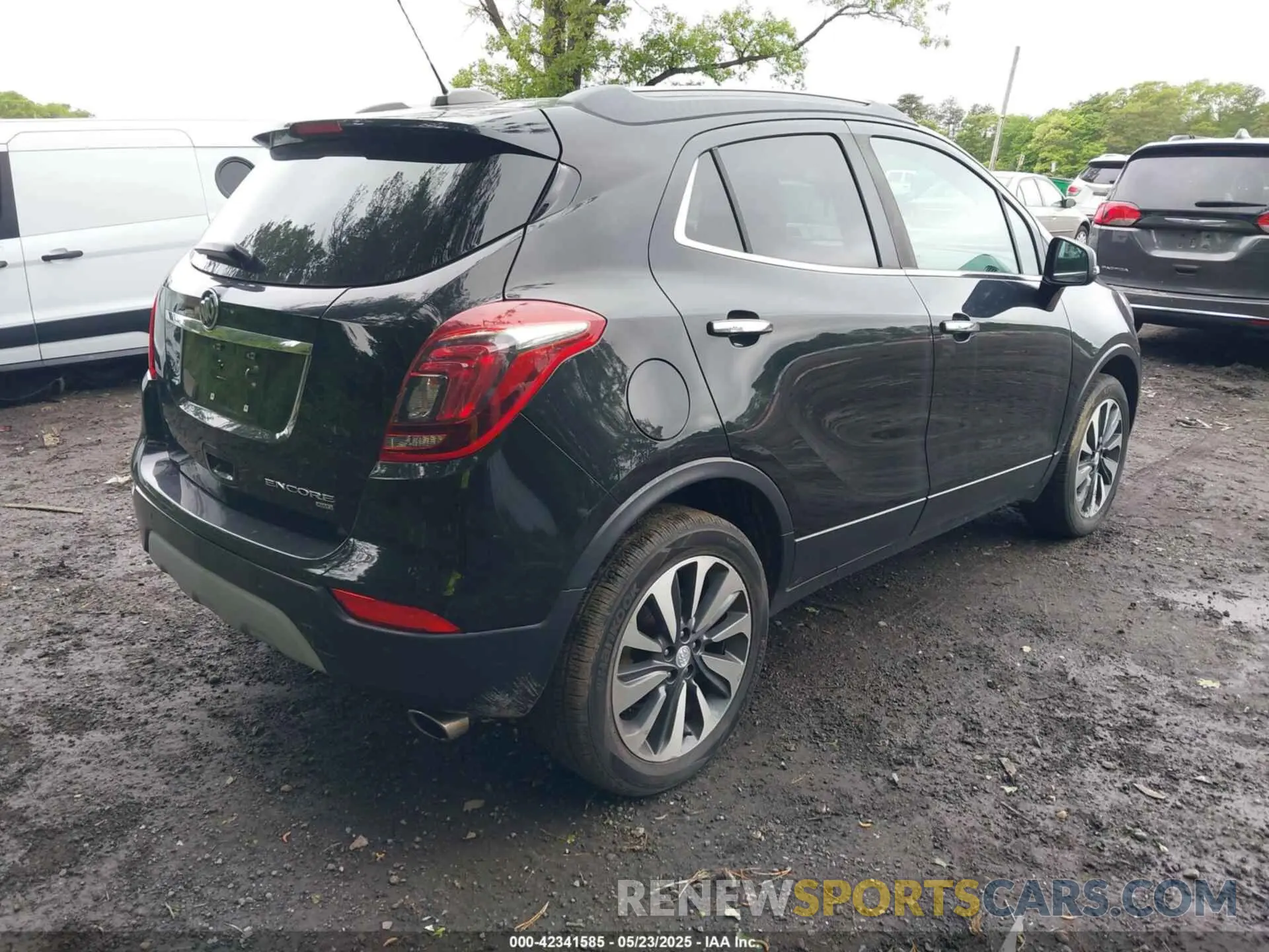 4 Фотография поврежденного автомобиля KL4CJGSM6KB747574 BUICK ENCORE 2019