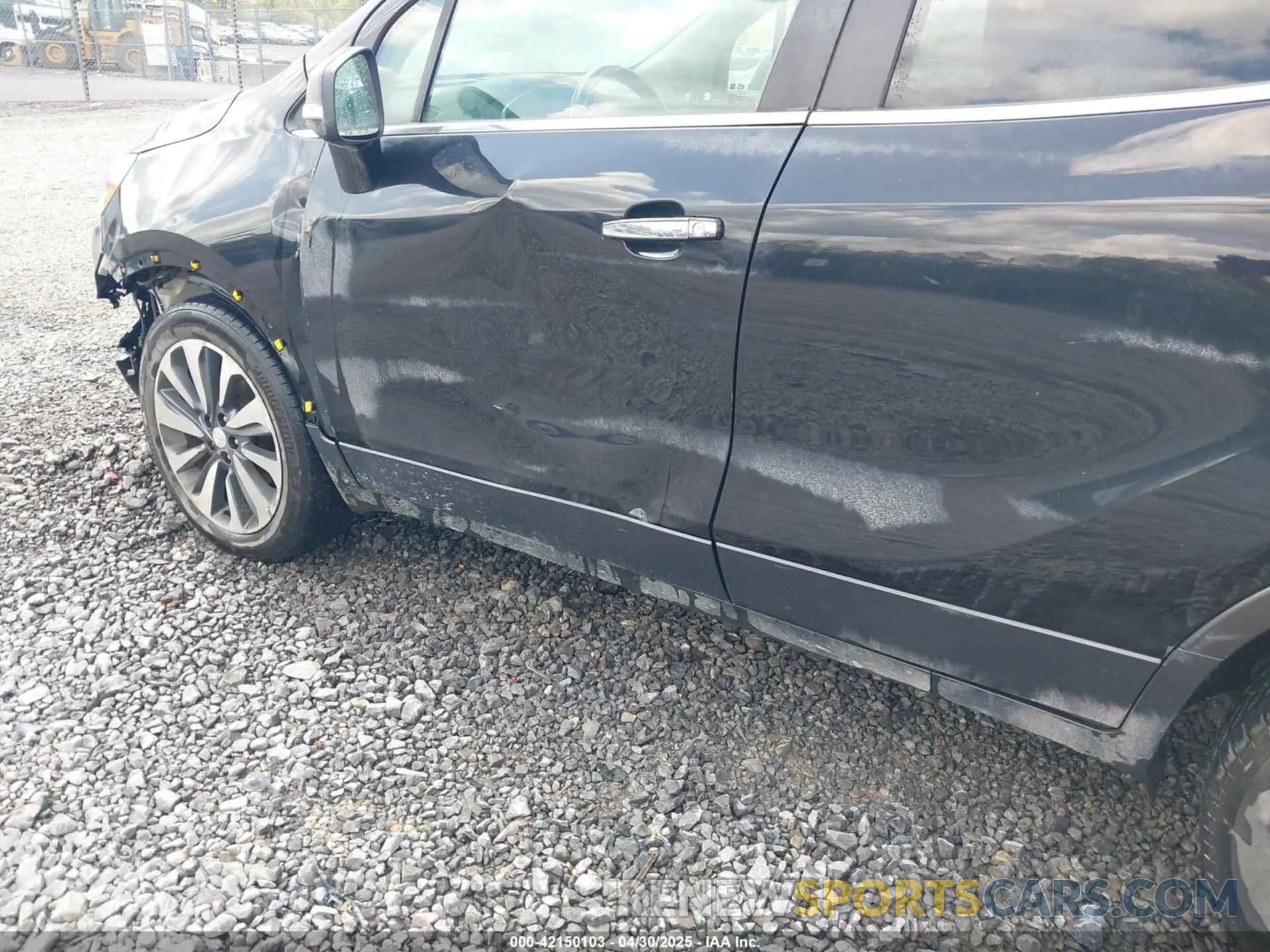 18 Photograph of a damaged car KL4CJGSM9KB700703 BUICK ENCORE 2019
