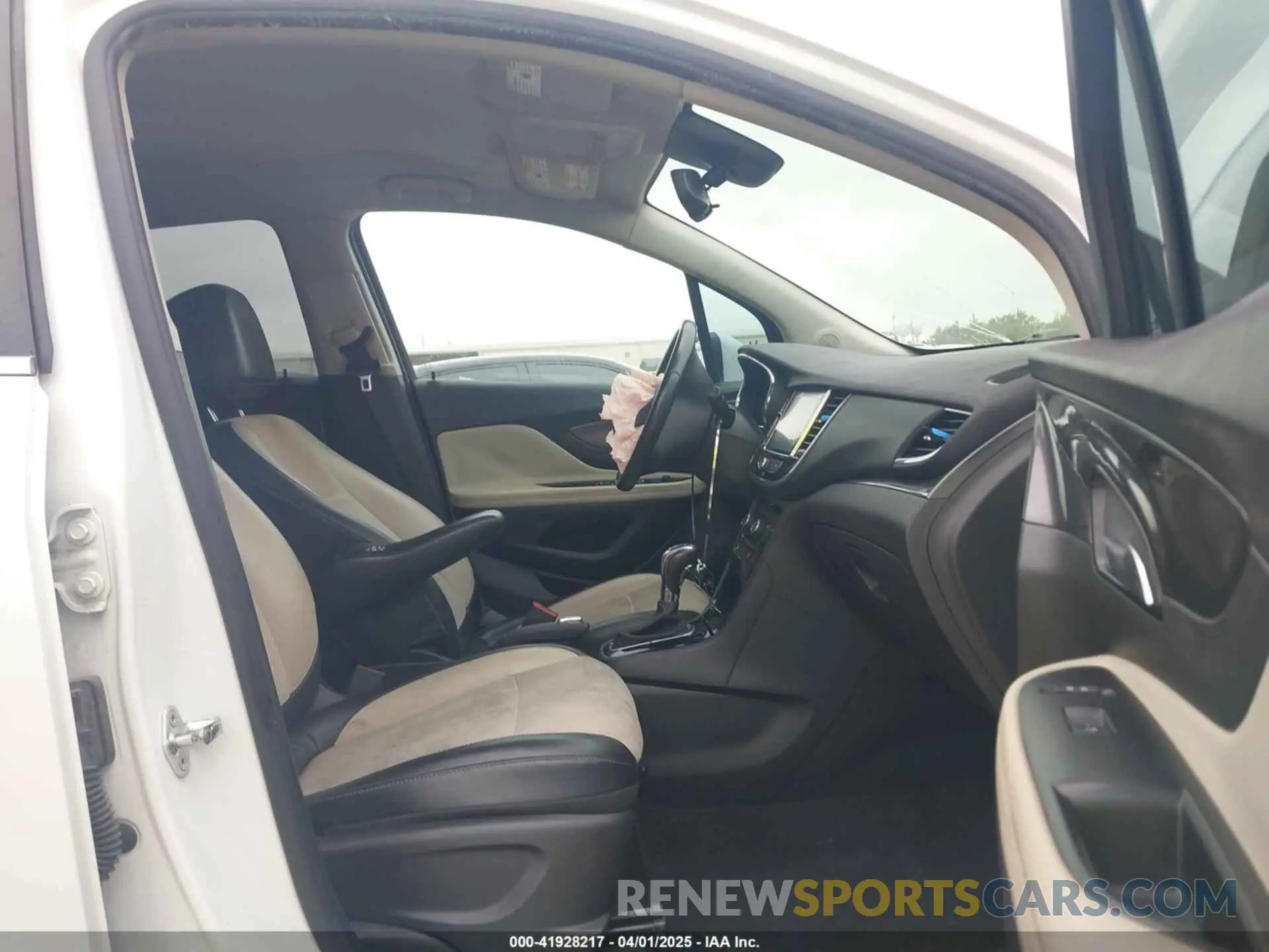 5 Фотография поврежденного автомобиля KL4CJASB2LB000499 BUICK ENCORE 2020