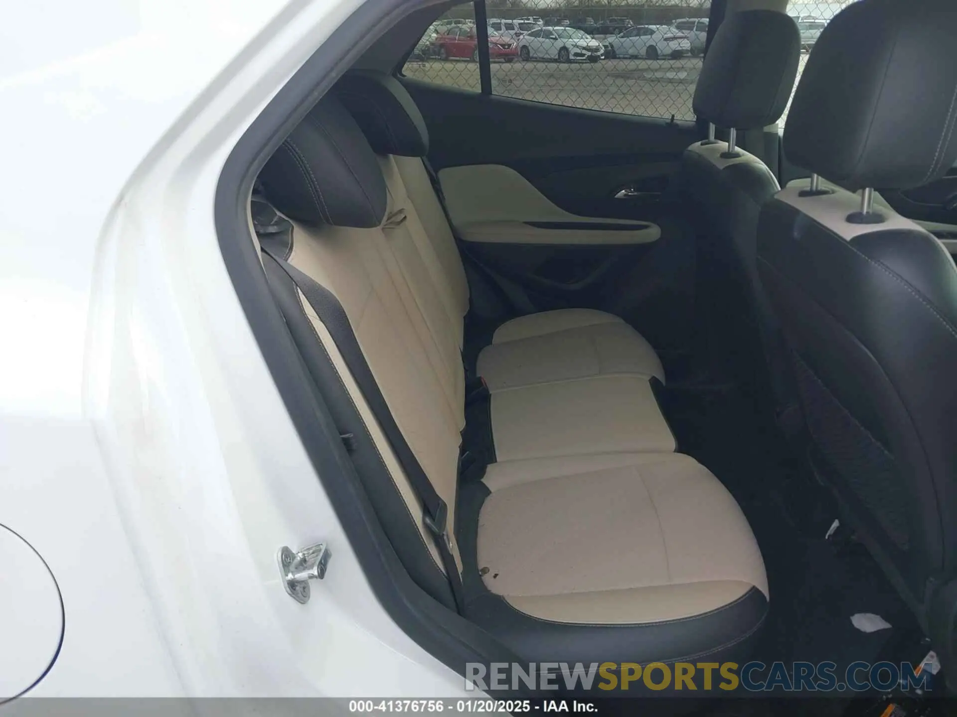 8 Фотография поврежденного автомобиля KL4CJASB2LB051694 BUICK ENCORE 2020
